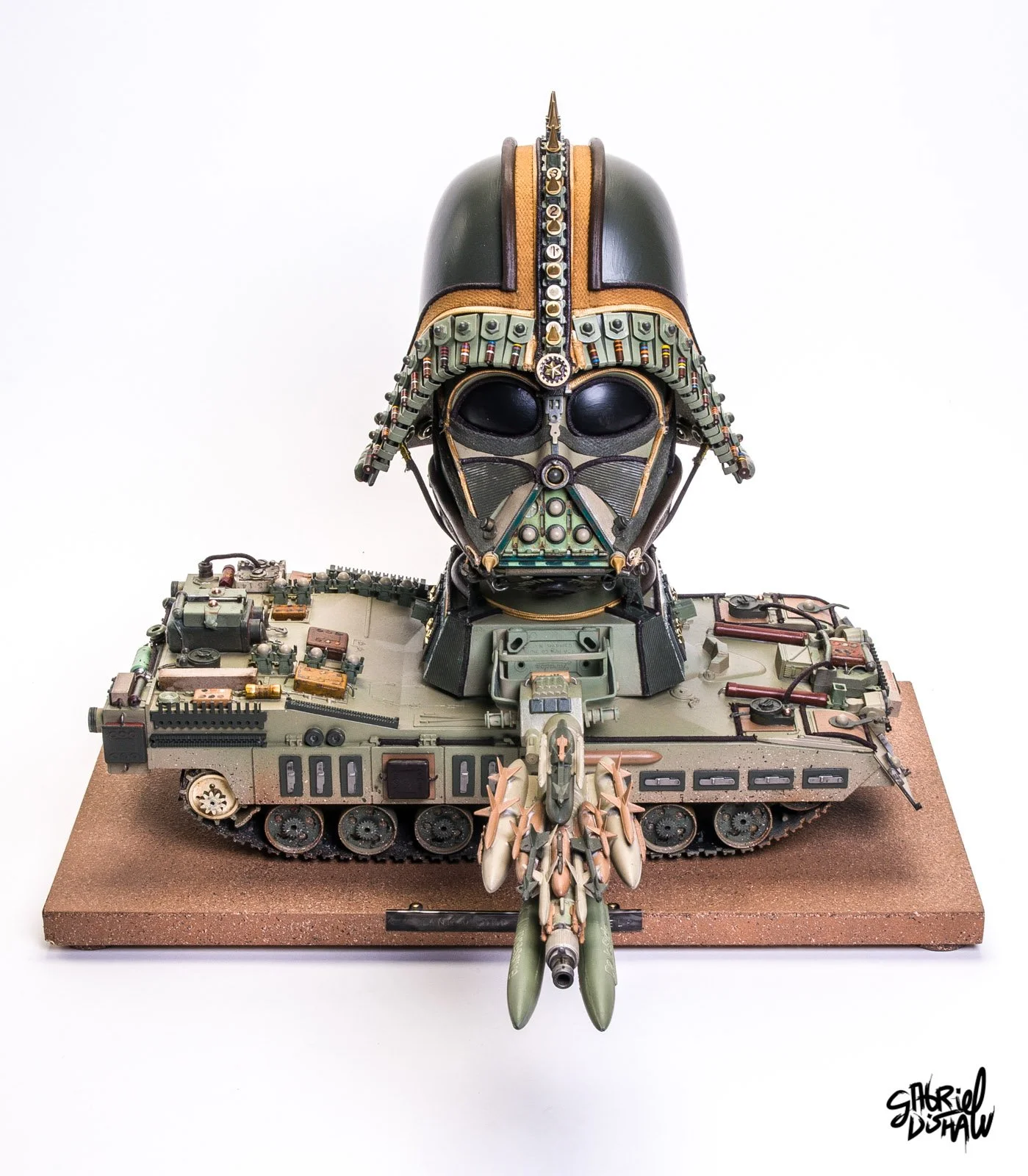 Gabriel-Dishaw-tank-vader-die-rebels-upcycled-darth-vader-star-wars-dark-side-05.jpg
