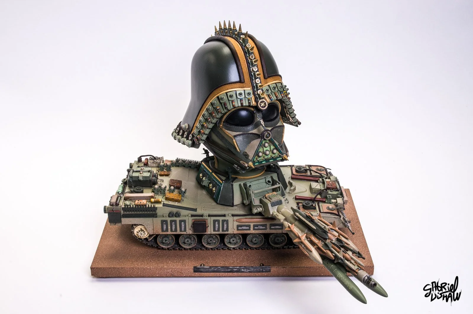 Gabriel-Dishaw-tank-vader-die-rebels-upcycled-darth-vader-star-wars-dark-side-07.jpg
