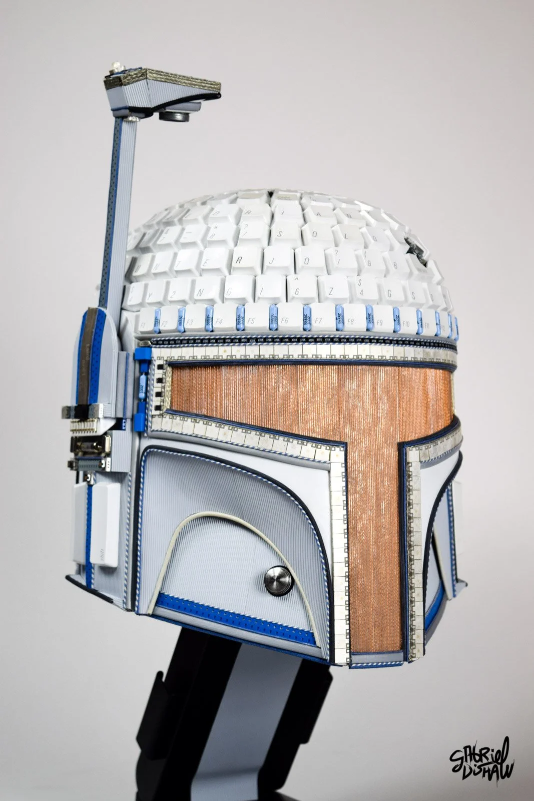 Gabriel-Dishaw-boba-fett-mac-boba-fett-upcycled-mandalorian-star-wars-art-luxury-ewaste-helmet-03.jpg