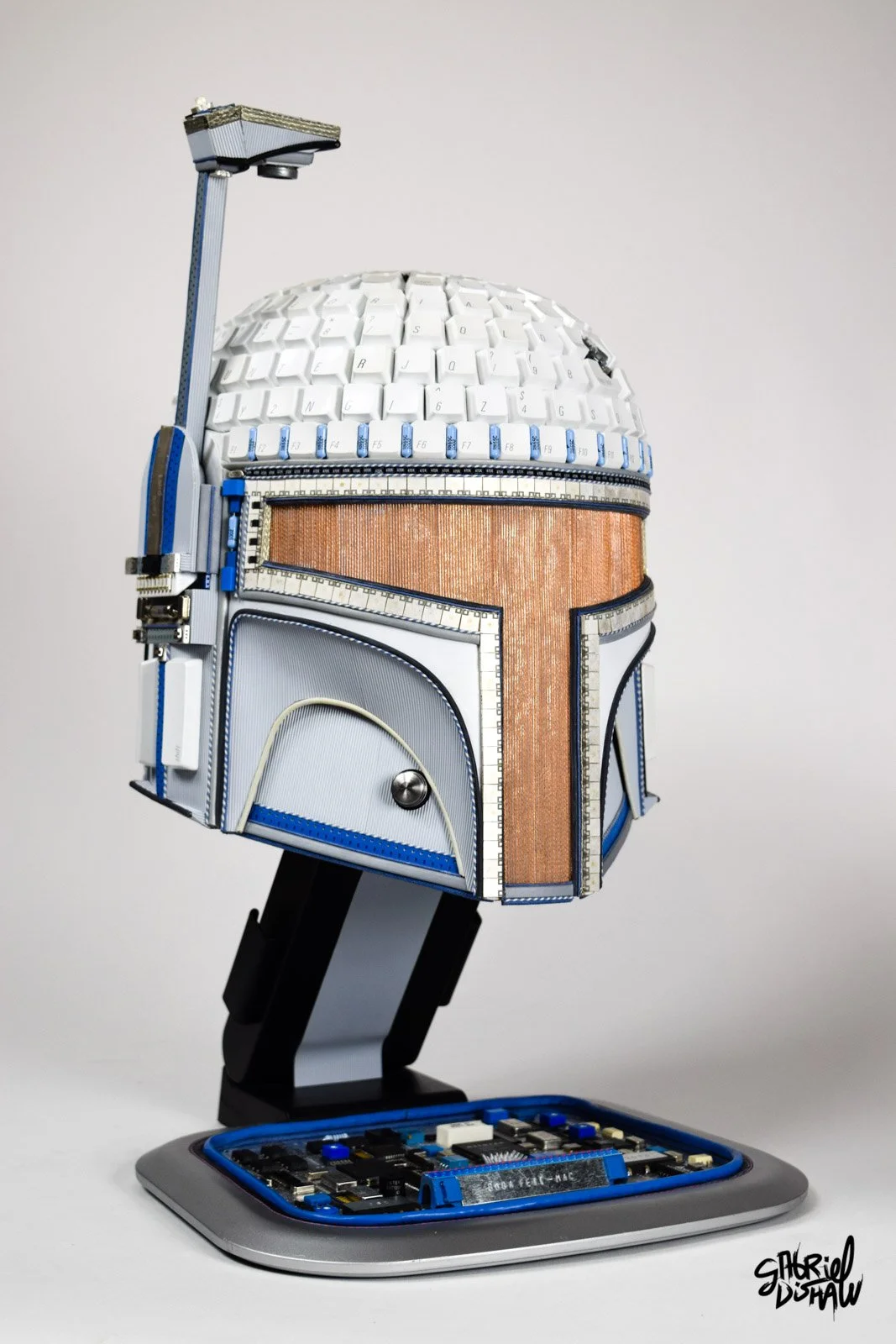 Gabriel-Dishaw-boba-fett-mac-boba-fett-upcycled-mandalorian-star-wars-art-luxury-ewaste-helmet-04.jpg