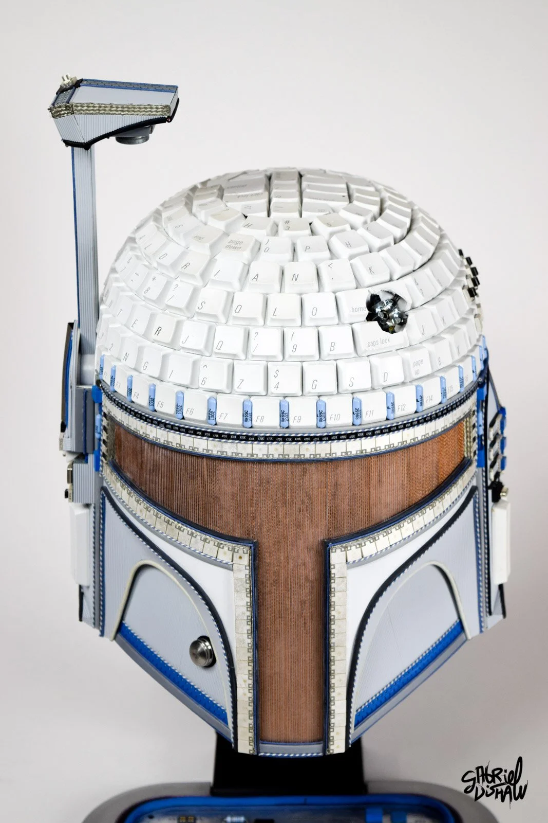 Gabriel-Dishaw-boba-fett-mac-boba-fett-upcycled-mandalorian-star-wars-art-luxury-ewaste-helmet-14.jpg