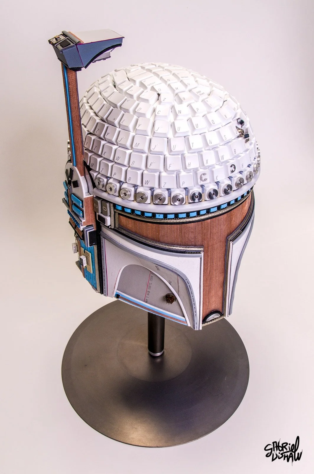 Gabriel-Dishaw-prototype-boba-fett-upcycled-mandalorian-star-wars-art-luxury-ewaste-helmet-04.jpg