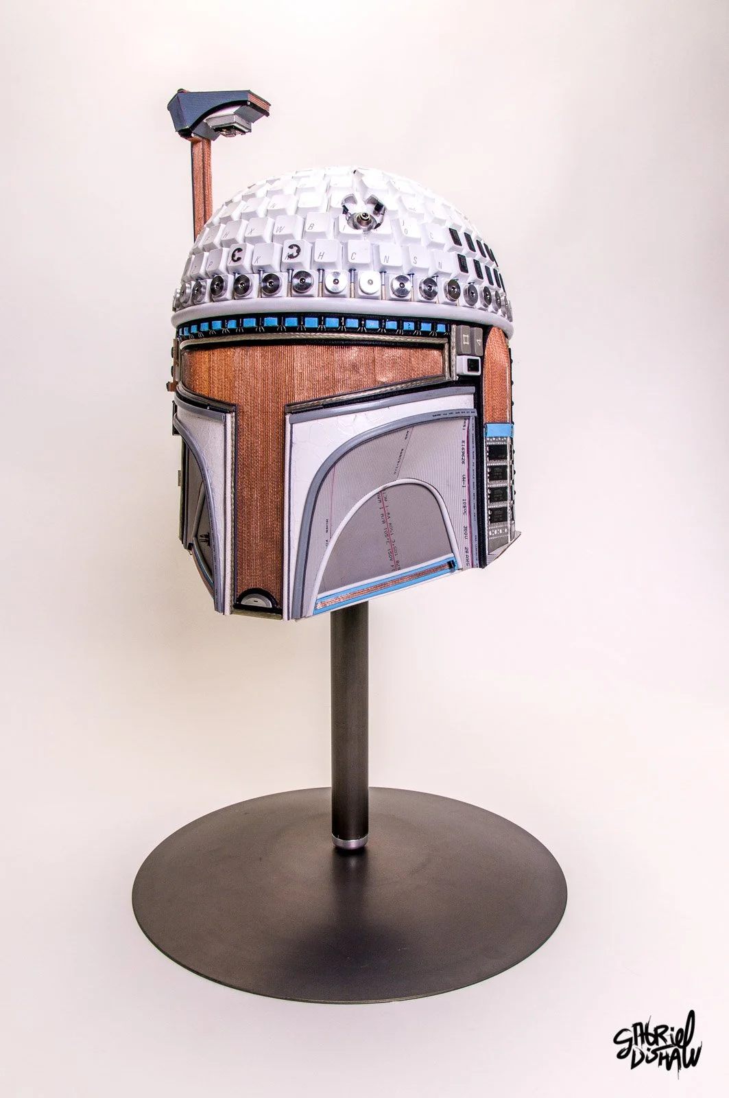Gabriel-Dishaw-prototype-boba-fett-upcycled-mandalorian-star-wars-art-luxury-ewaste-helmet-06.jpg