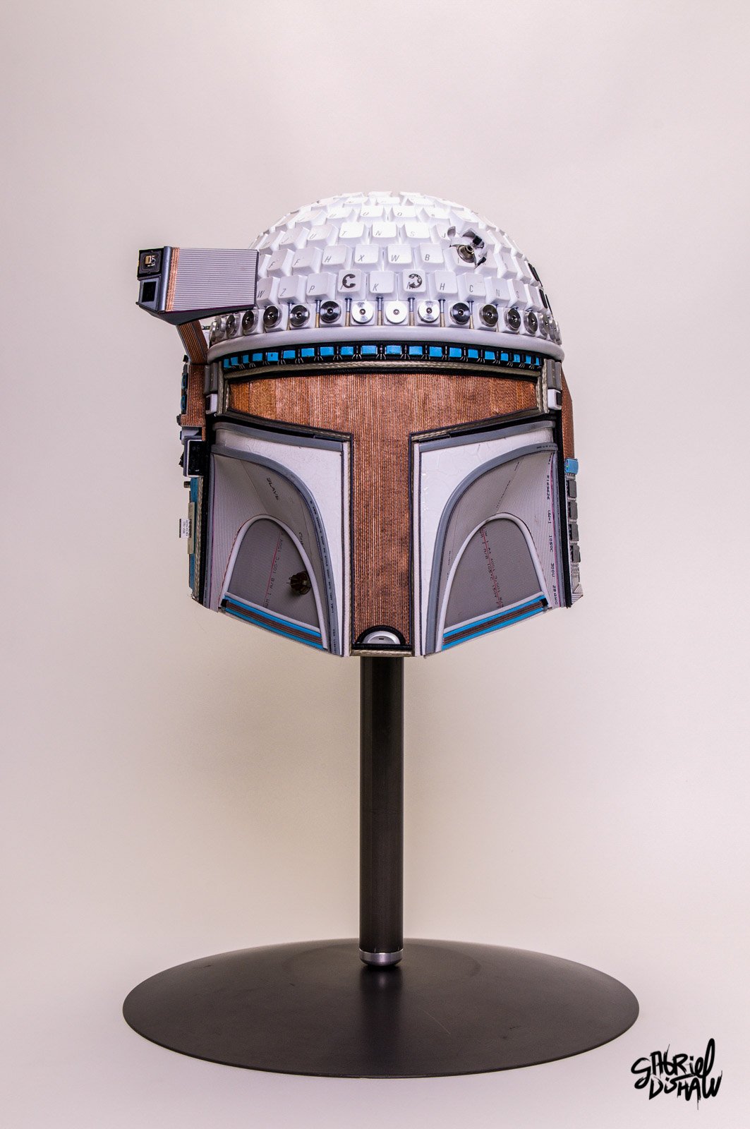 Gabriel-Dishaw-prototype-boba-fett-upcycled-mandalorian-star-wars-art-luxury-ewaste-helmet-14.jpg