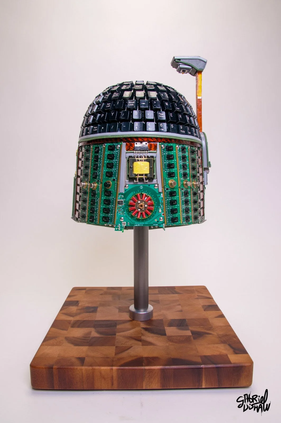 Gabriel-Dishaw-upcycled-boba-fett-mandalorian-star-wars-art-luxury-ewaste-helmet-01.jpg