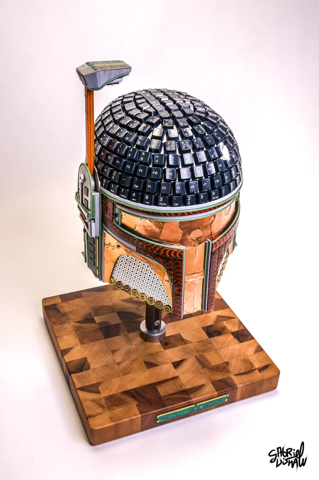 Gabriel-Dishaw-upcycled-boba-fett-mandalorian-star-wars-art-luxury-ewaste-helmet-08.jpg
