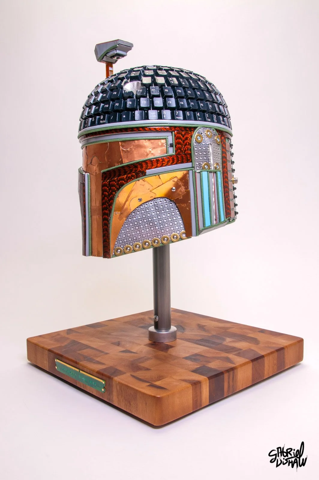 Gabriel-Dishaw-upcycled-boba-fett-mandalorian-star-wars-art-luxury-ewaste-helmet-06.jpg