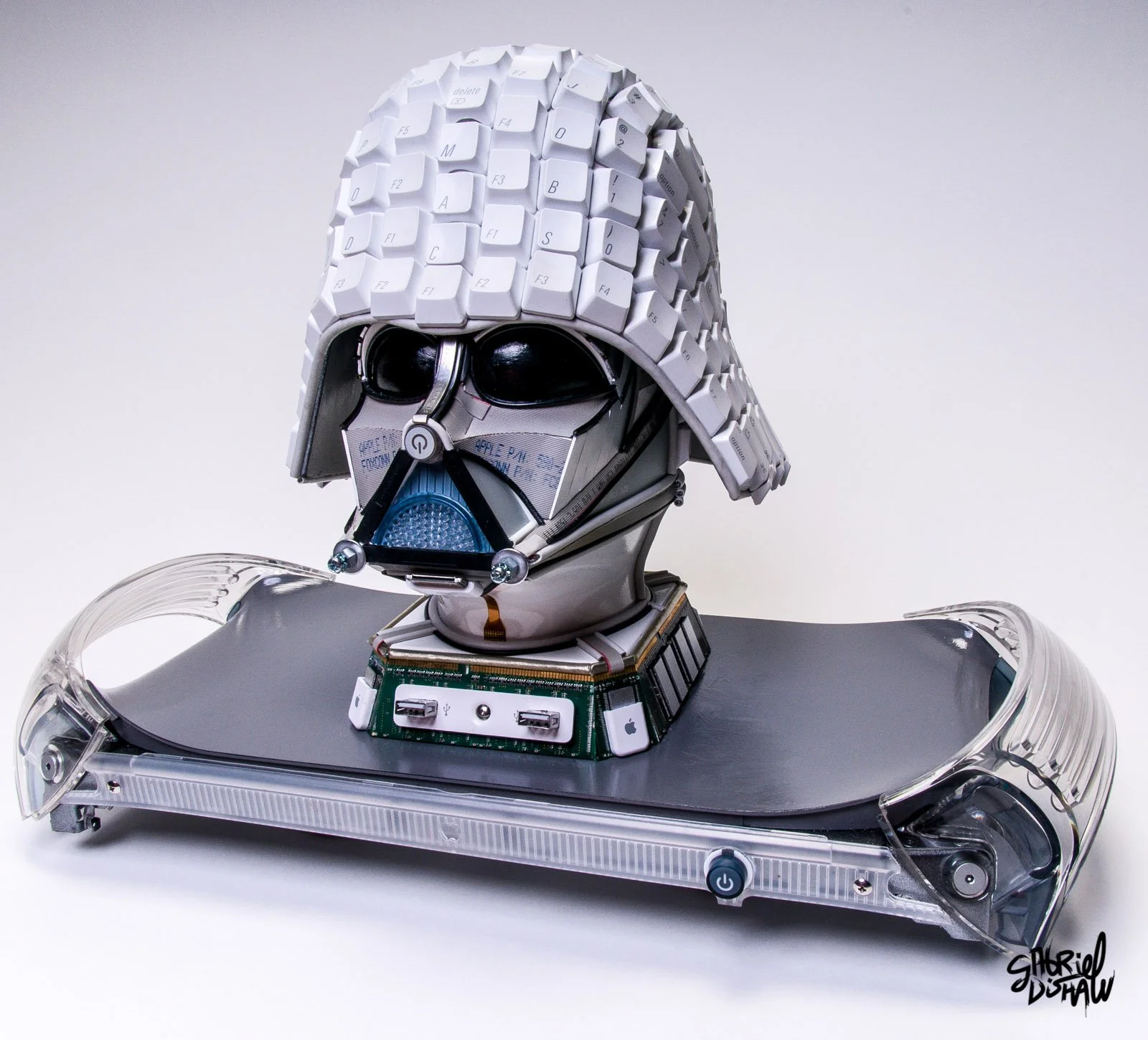 Gabriel-Dishaw-mac-vader-darth-vader-star-wars-macintosh-art-ewaste-upcycled-helmet-apple-computer-art-18.jpg