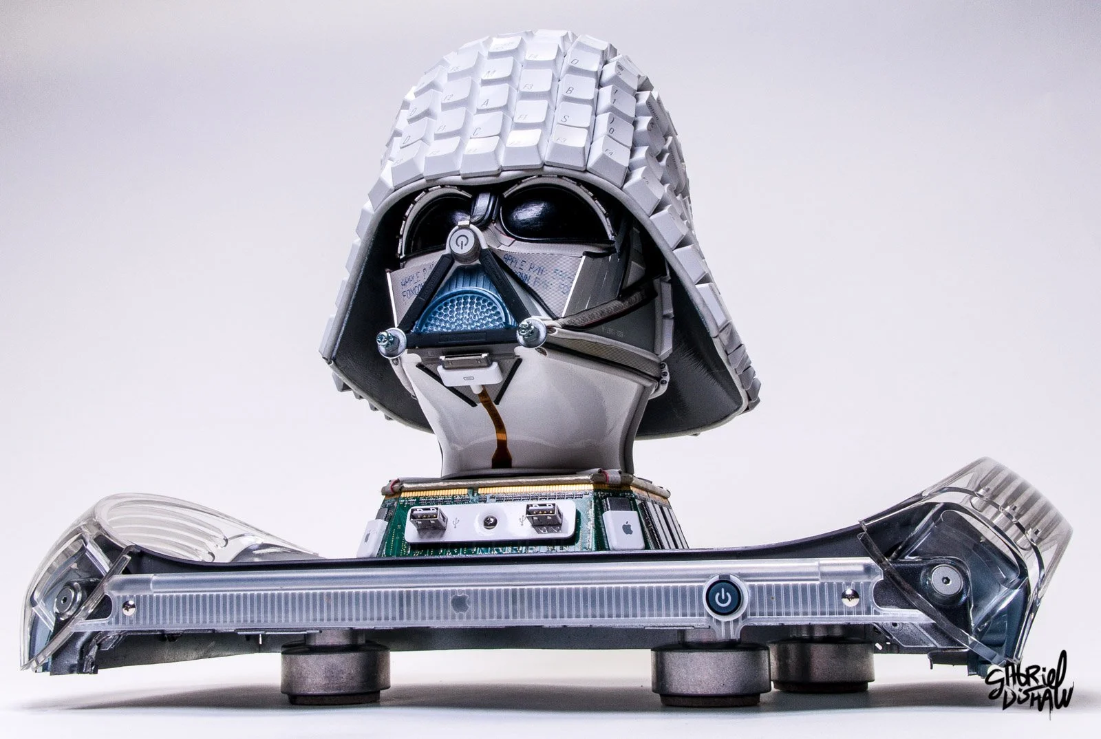 Gabriel-Dishaw-mac-vader-darth-vader-star-wars-macintosh-art-ewaste-upcycled-helmet-apple-computer-art-19.jpg