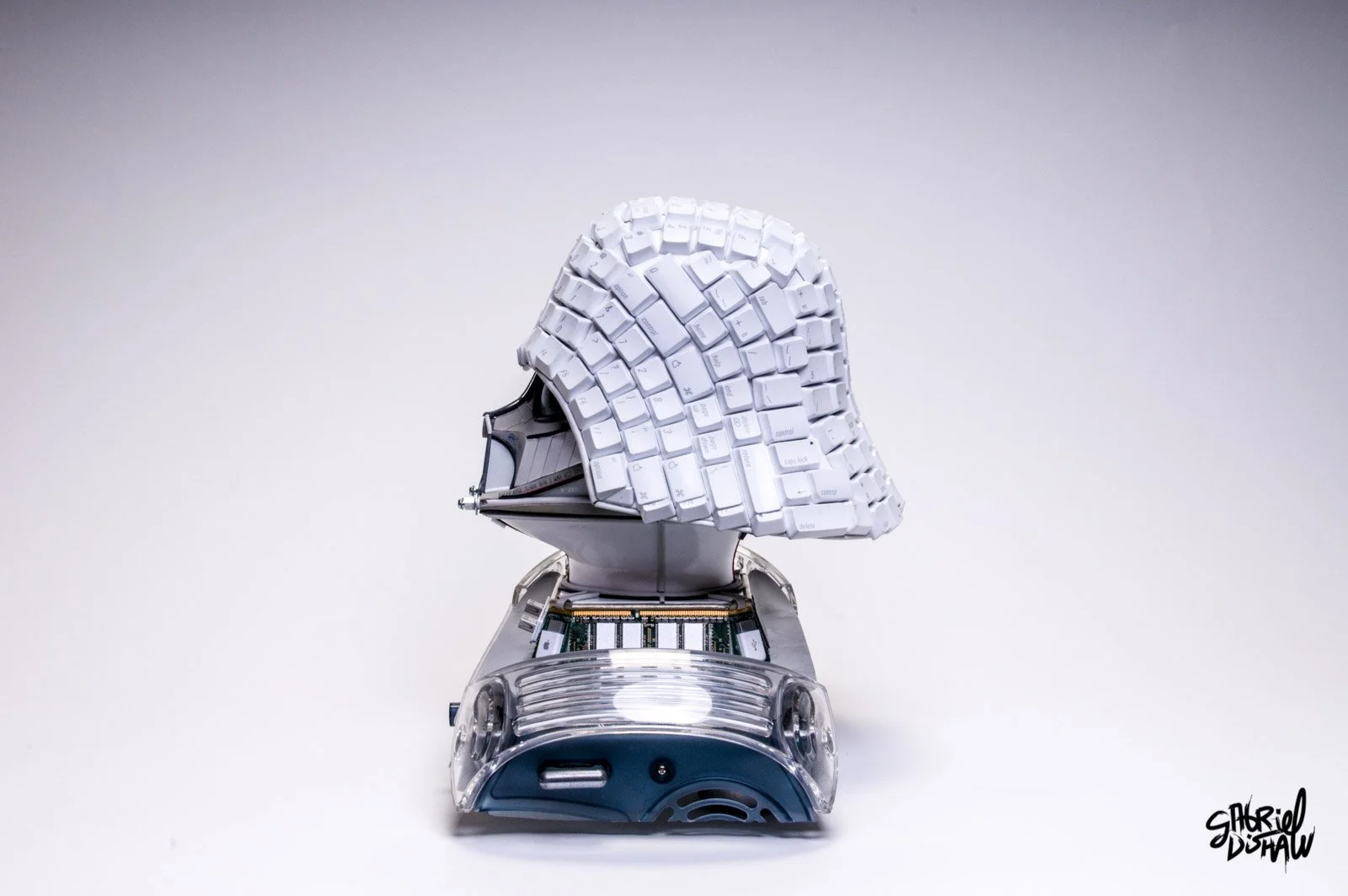 Gabriel-Dishaw-mac-vader-darth-vader-star-wars-macintosh-art-ewaste-upcycled-helmet-apple-computer-art-24.jpg