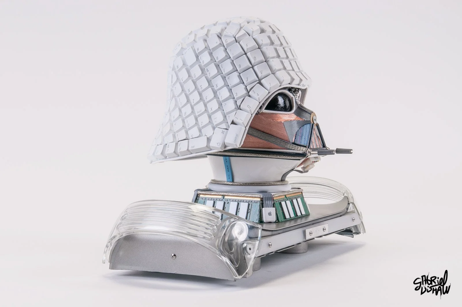 Gabriel-Dishaw-mac-vader-three-darth-vader-star-wars-macintosh-art-ewaste-upcycled-helmet-apple-computer-art-15.jpg