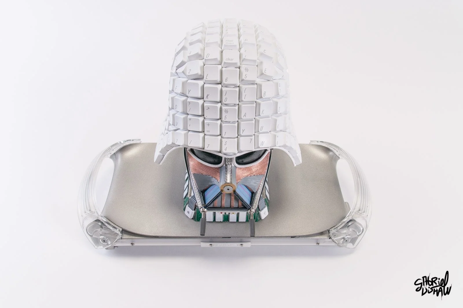 Gabriel-Dishaw-mac-vader-three-darth-vader-star-wars-macintosh-art-ewaste-upcycled-helmet-apple-computer-art-16.jpg