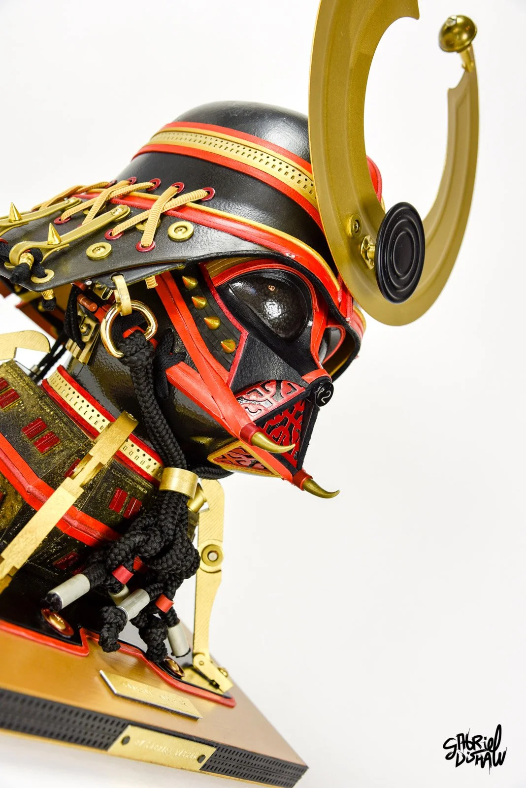 Gabriel-Dishaw-samurai-vader-two-2017--darth-vader-star-wars-art-ewaste-upcycled-helmet-art-08.jpg
