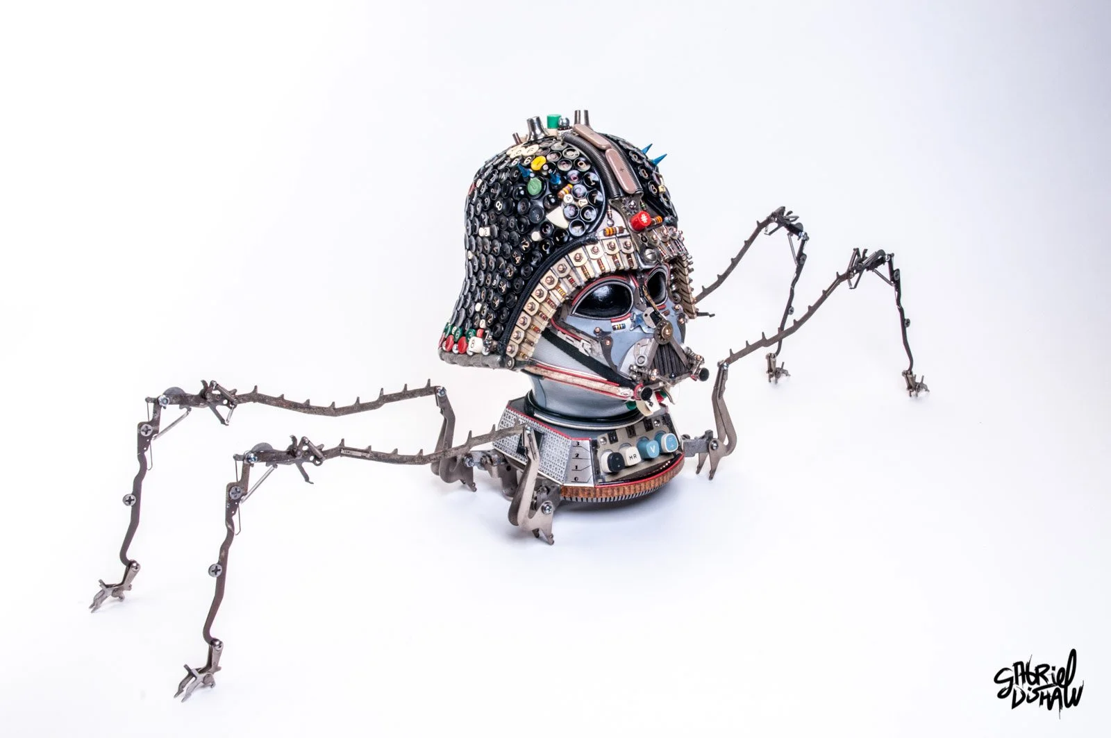 Gabriel-Dishaw-arachnid-vader-darth-vader-star-wars-art-ewaste-upcycled-helmet-art-10.jpg