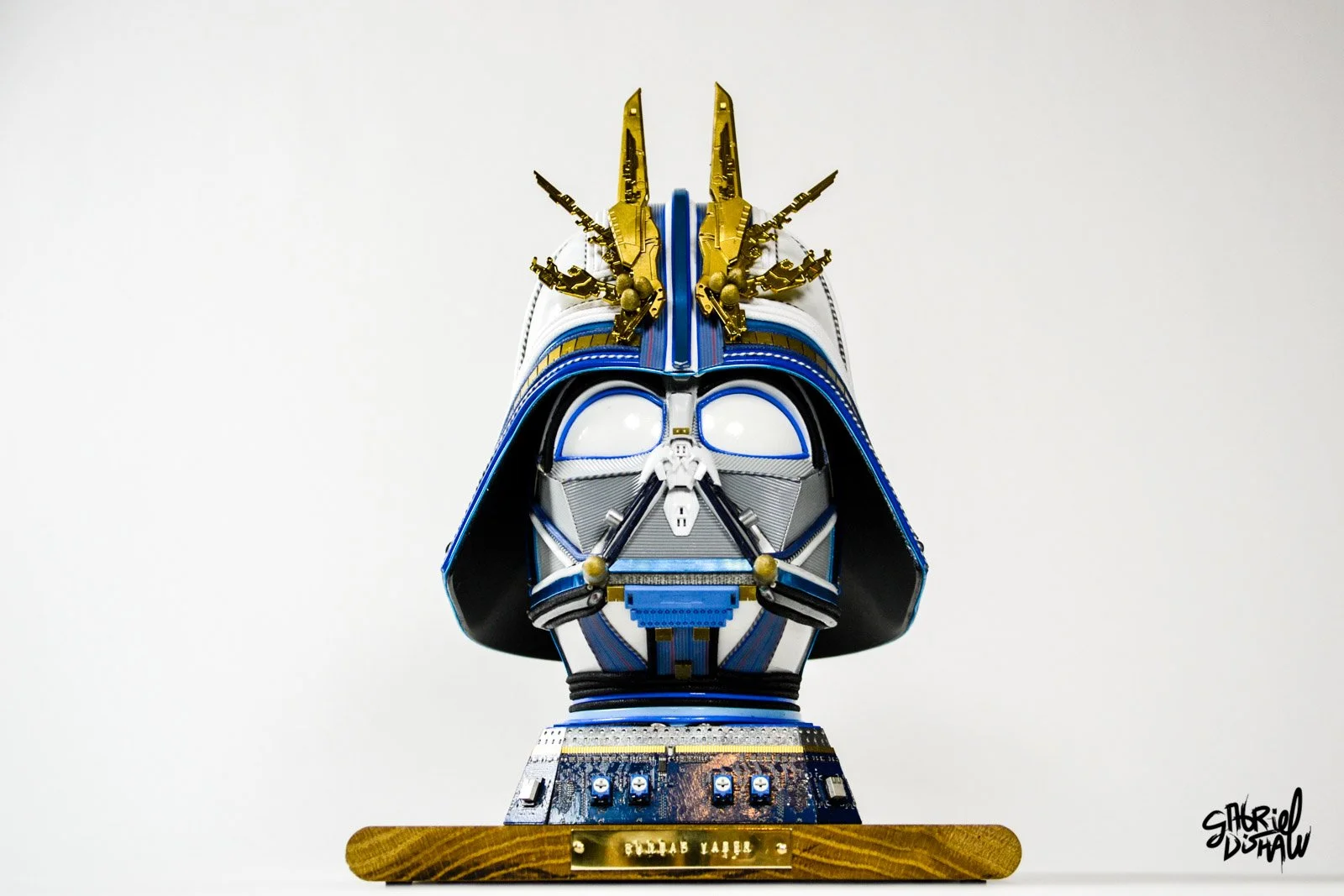 Gabriel-Dishaw-gundam-vader-darth-vader-star-wars-art-ewaste-upcycled-helmet-art-07.jpg