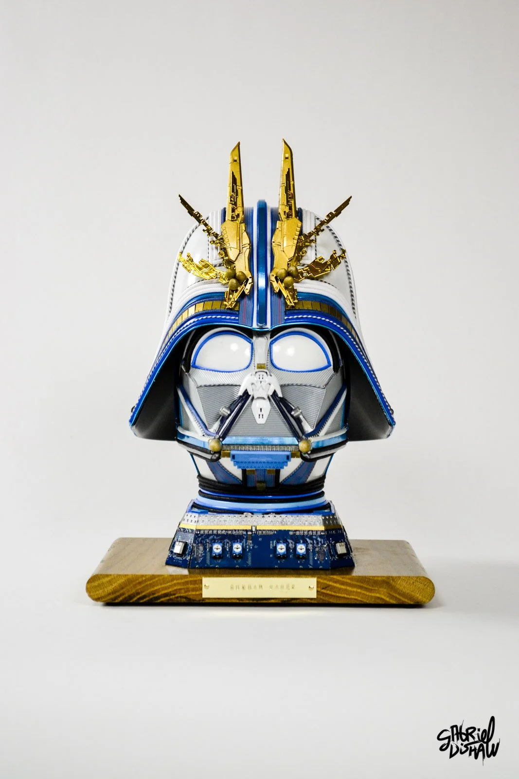 Gabriel-Dishaw-gundam-vader-darth-vader-star-wars-art-ewaste-upcycled-helmet-art-10.jpg