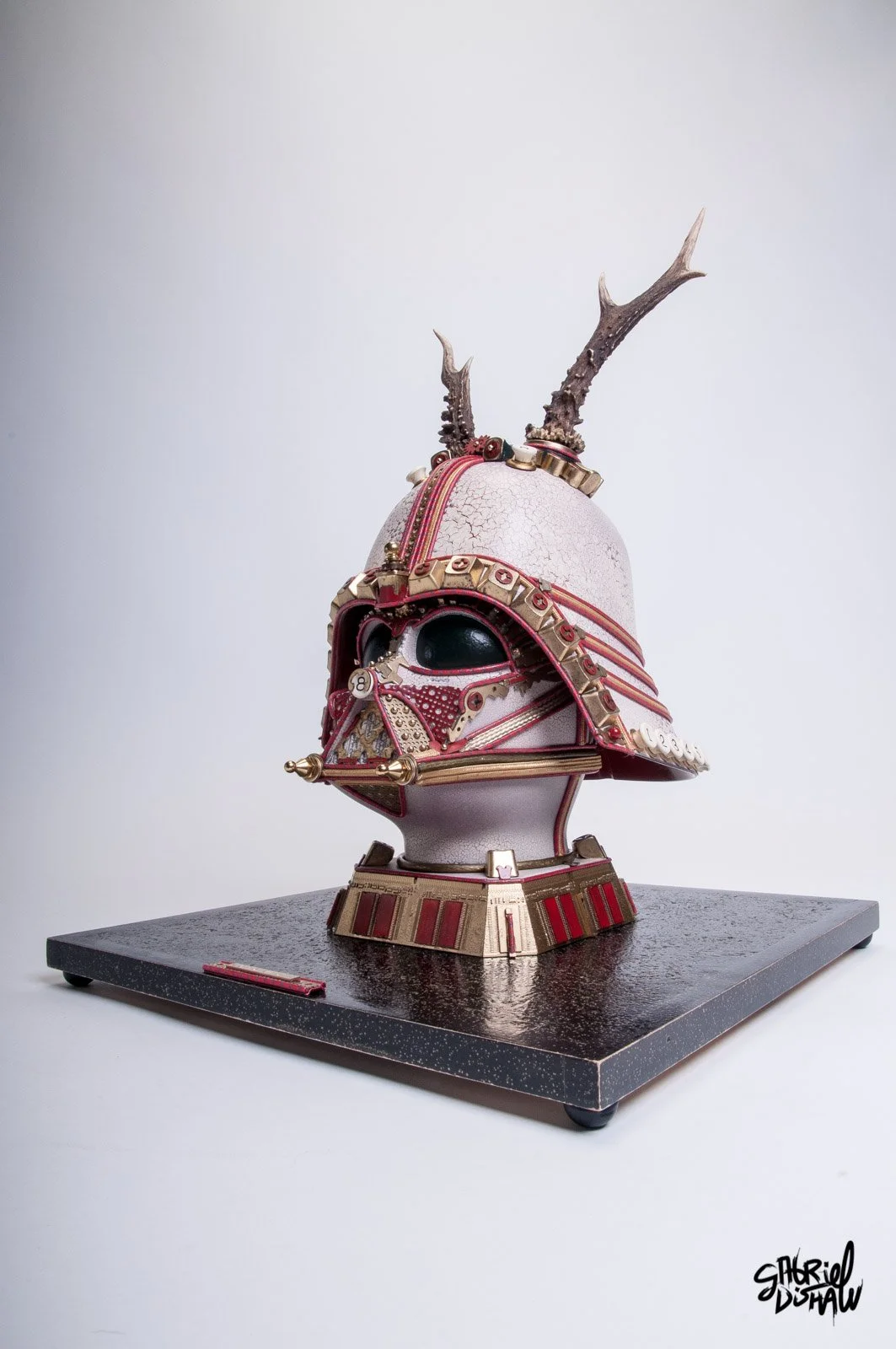 Gabriel-Dishaw-lord-vader-horns-darth-vader-star-wars-art-ewaste-upcycled-helmet-art-03.jpg