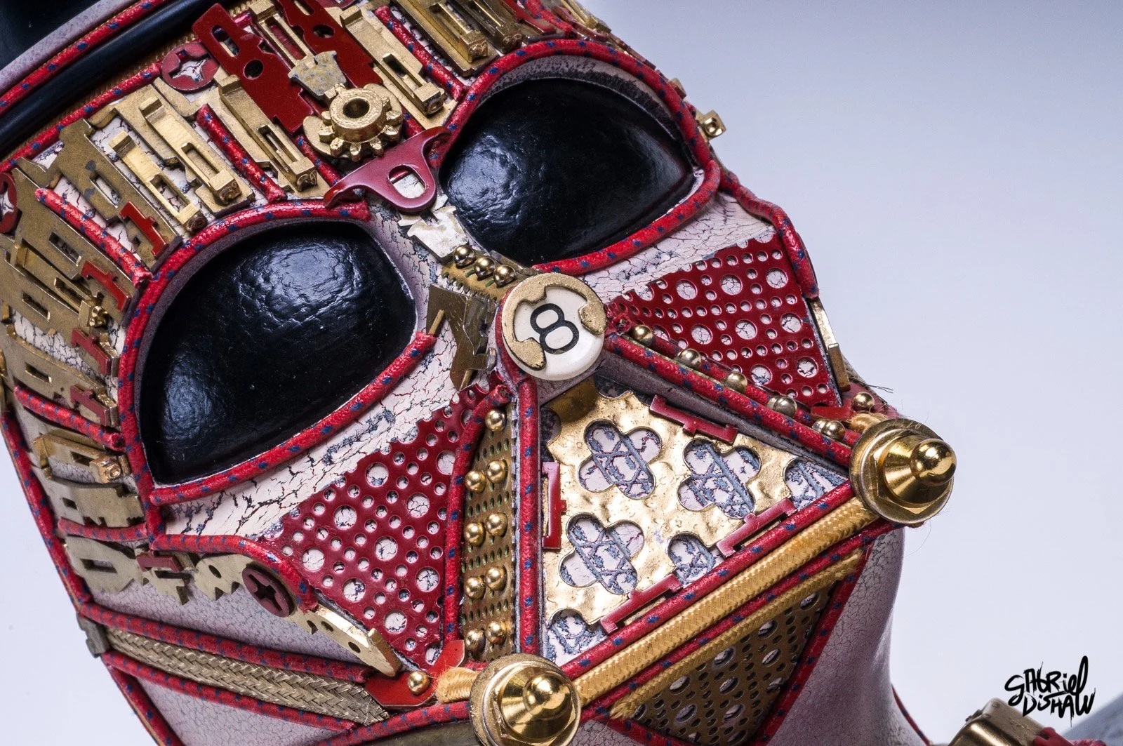 Gabriel-Dishaw-lord-vader-horns-darth-vader-star-wars-art-ewaste-upcycled-helmet-art-08.jpg