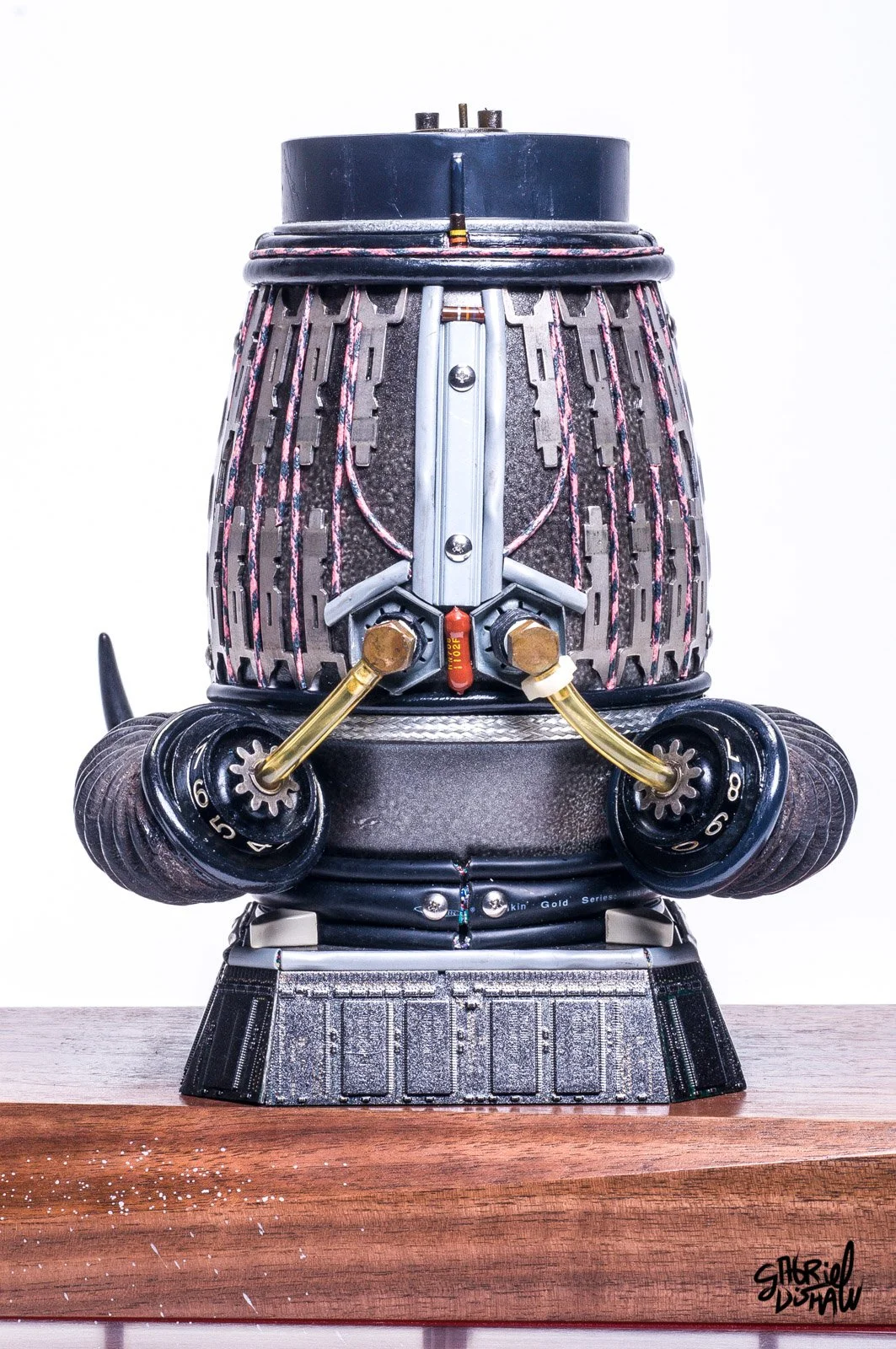 Gabriel-Dishaw-taun-taun-vader-horns-darth-vader-star-wars-art-ewaste-upcycled-helmet-art-05.jpg
