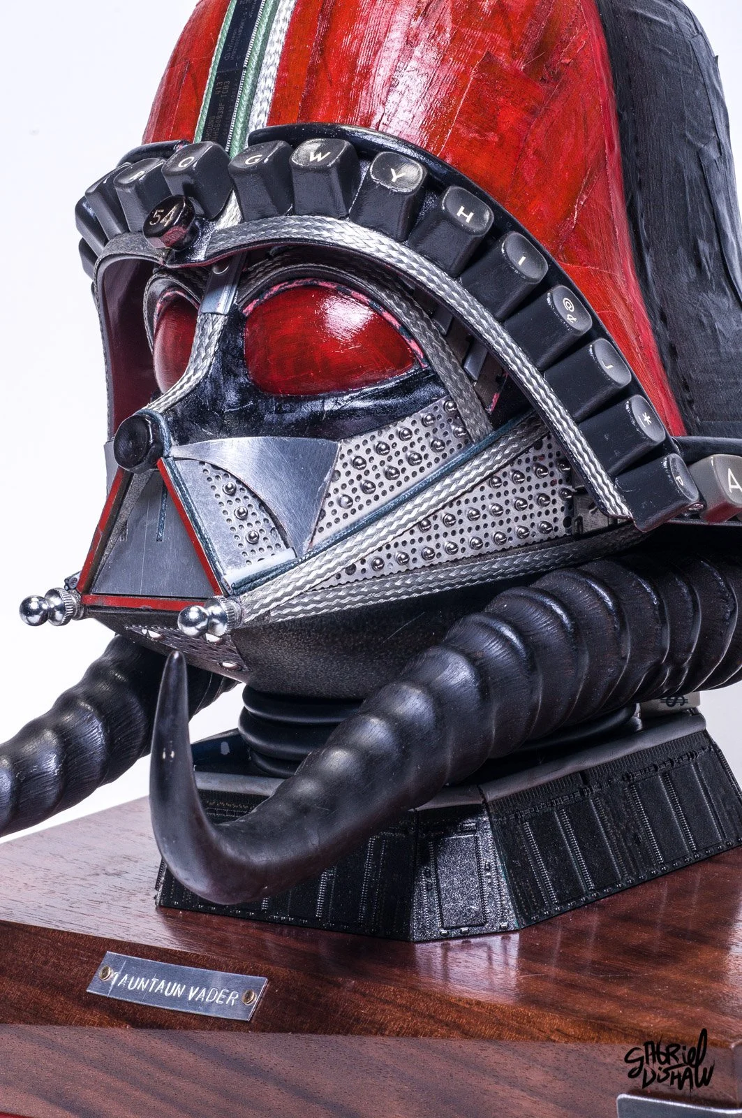 Gabriel-Dishaw-taun-taun-vader-horns-darth-vader-star-wars-art-ewaste-upcycled-helmet-art-07.jpg
