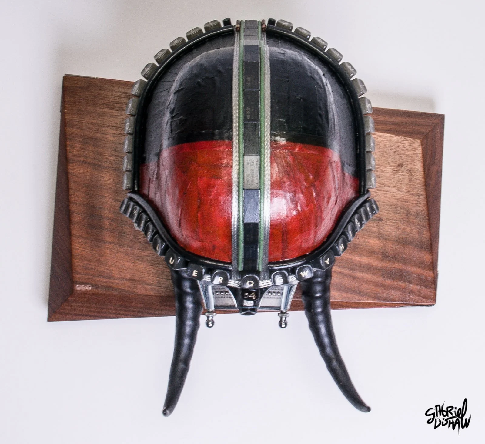 Gabriel-Dishaw-taun-taun-vader-horns-darth-vader-star-wars-art-ewaste-upcycled-helmet-art-10.jpg