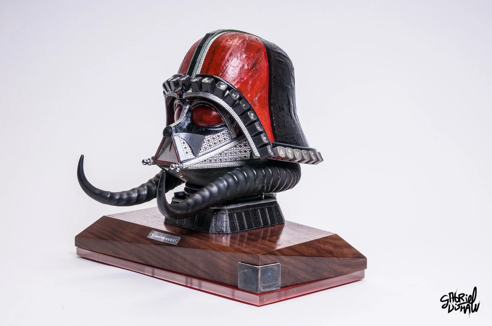 Gabriel-Dishaw-taun-taun-vader-horns-darth-vader-star-wars-art-ewaste-upcycled-helmet-art-17.jpg