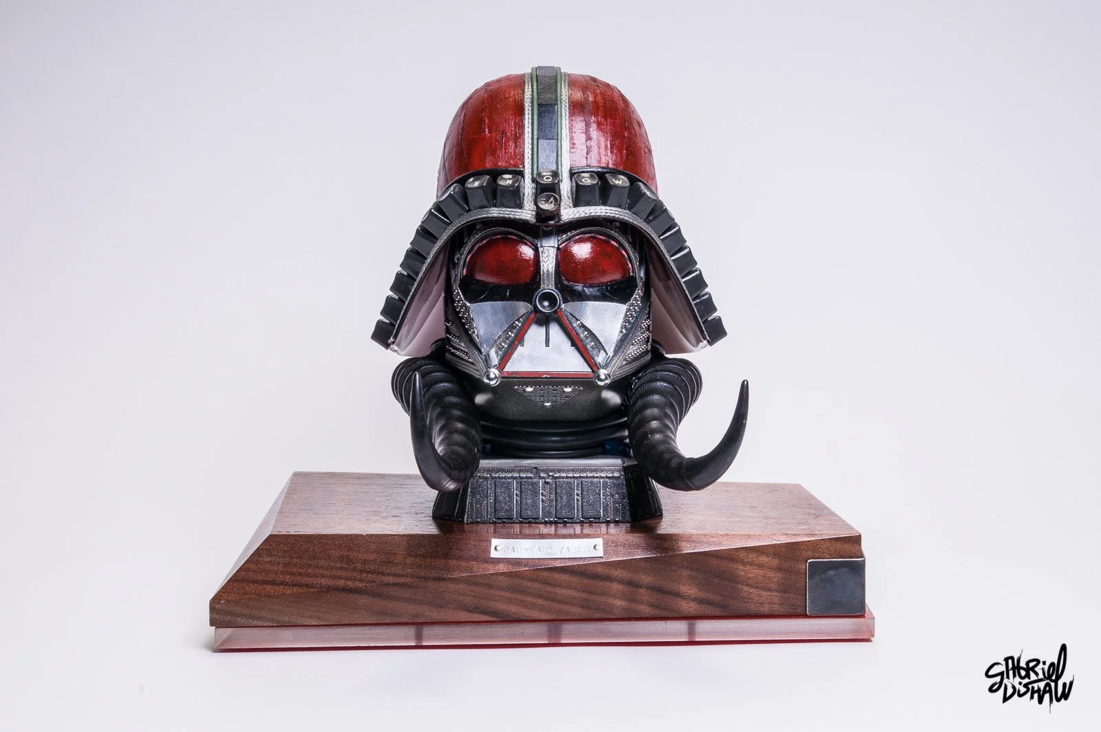 Gabriel-Dishaw-taun-taun-vader-horns-darth-vader-star-wars-art-ewaste-upcycled-helmet-art-21.jpg