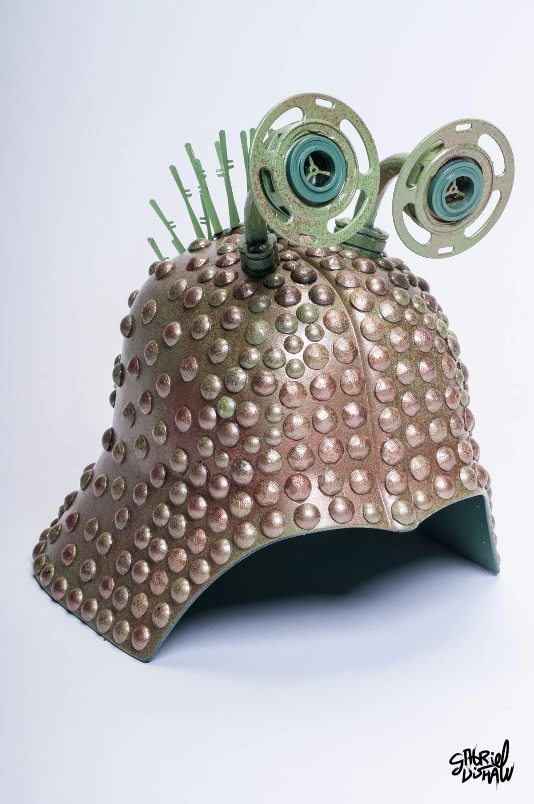 Gabriel-Dishaw-greedo-vader-mashup-darth-vader-star-wars-art-ewaste-upcycled-helmet-art-01.jpg
