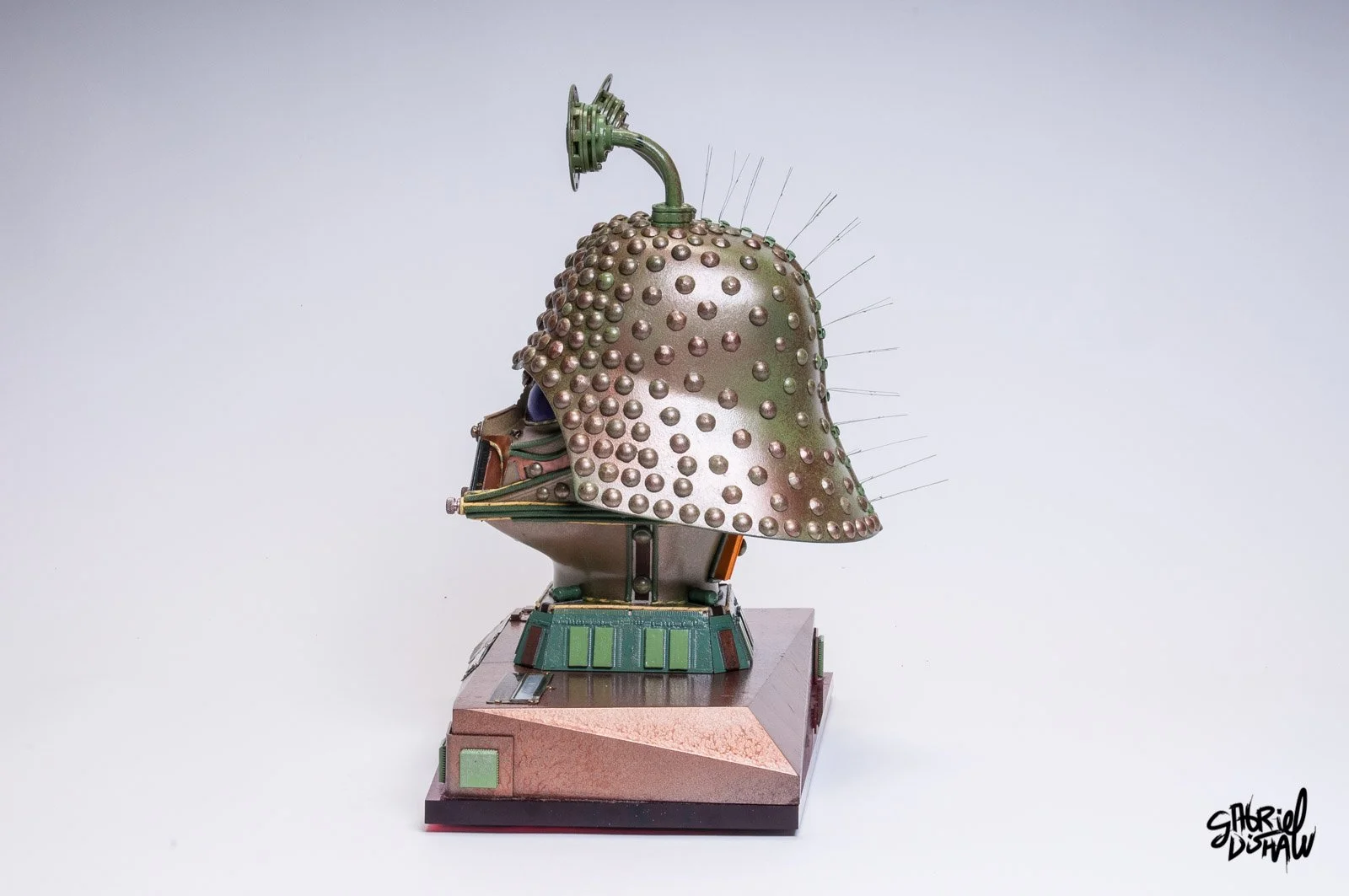 Gabriel-Dishaw-greedo-vader-mashup-darth-vader-star-wars-art-ewaste-upcycled-helmet-art-11.jpg