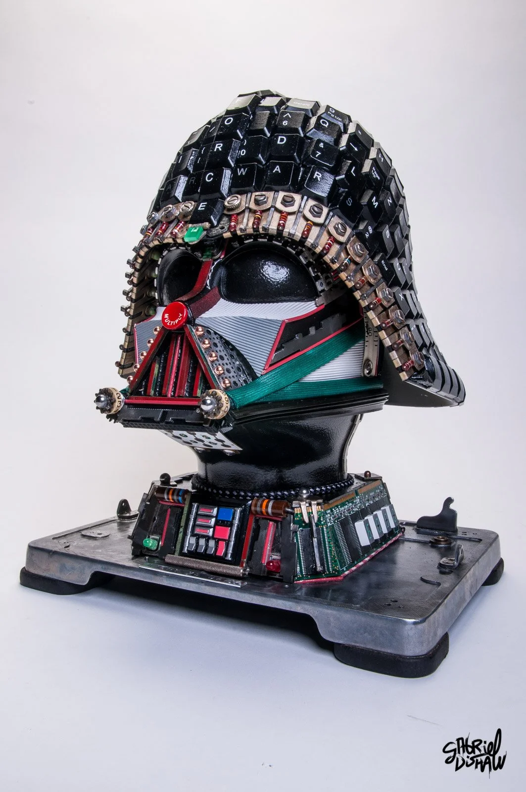 Gabriel-Dishaw-light-vs-dark-vader-mashup-darth-vader-star-wars-art-ewaste-upcycled-helmet-art-06.jpg