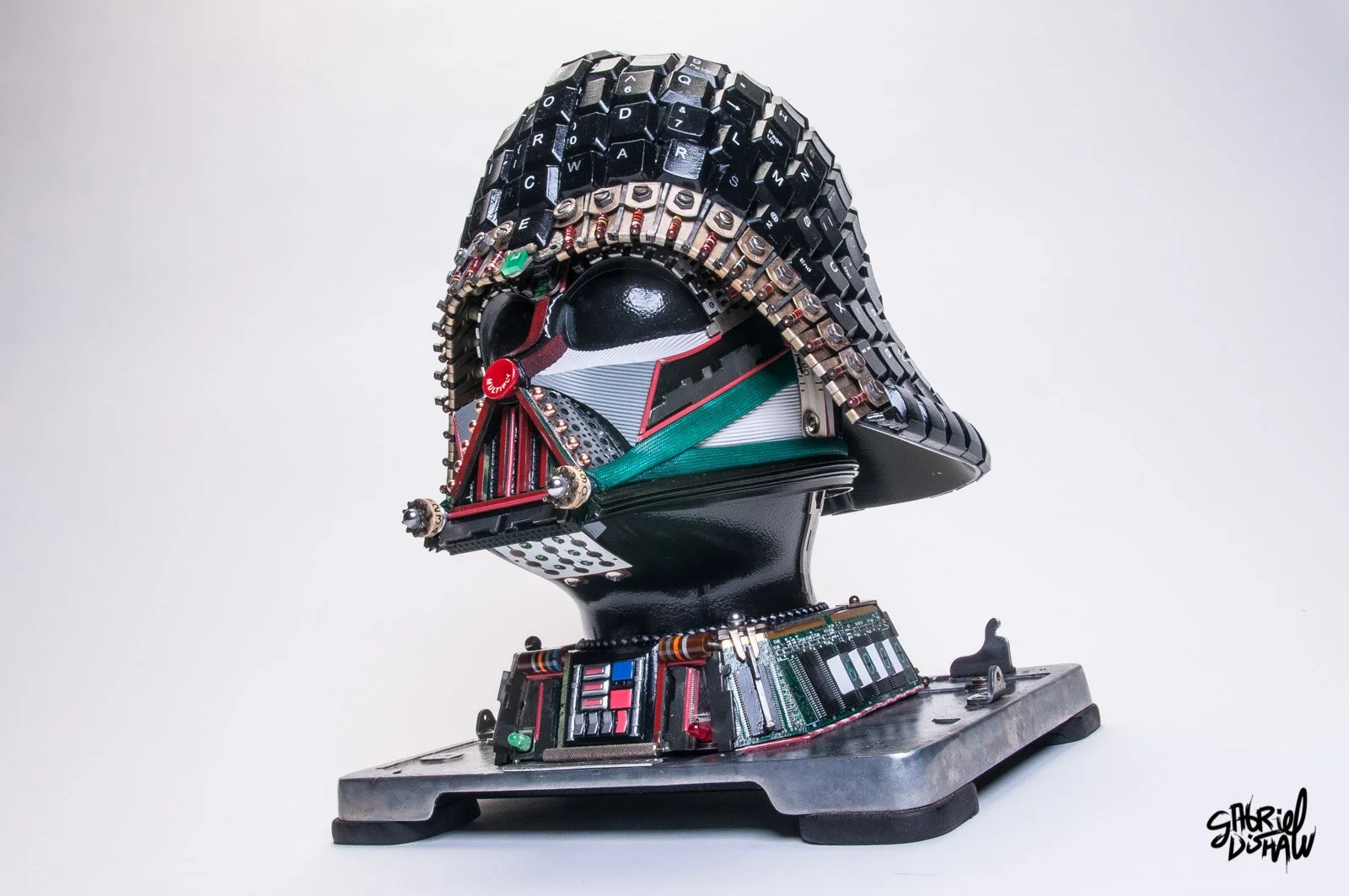 Gabriel-Dishaw-light-vs-dark-vader-mashup-darth-vader-star-wars-art-ewaste-upcycled-helmet-art-08.jpg
