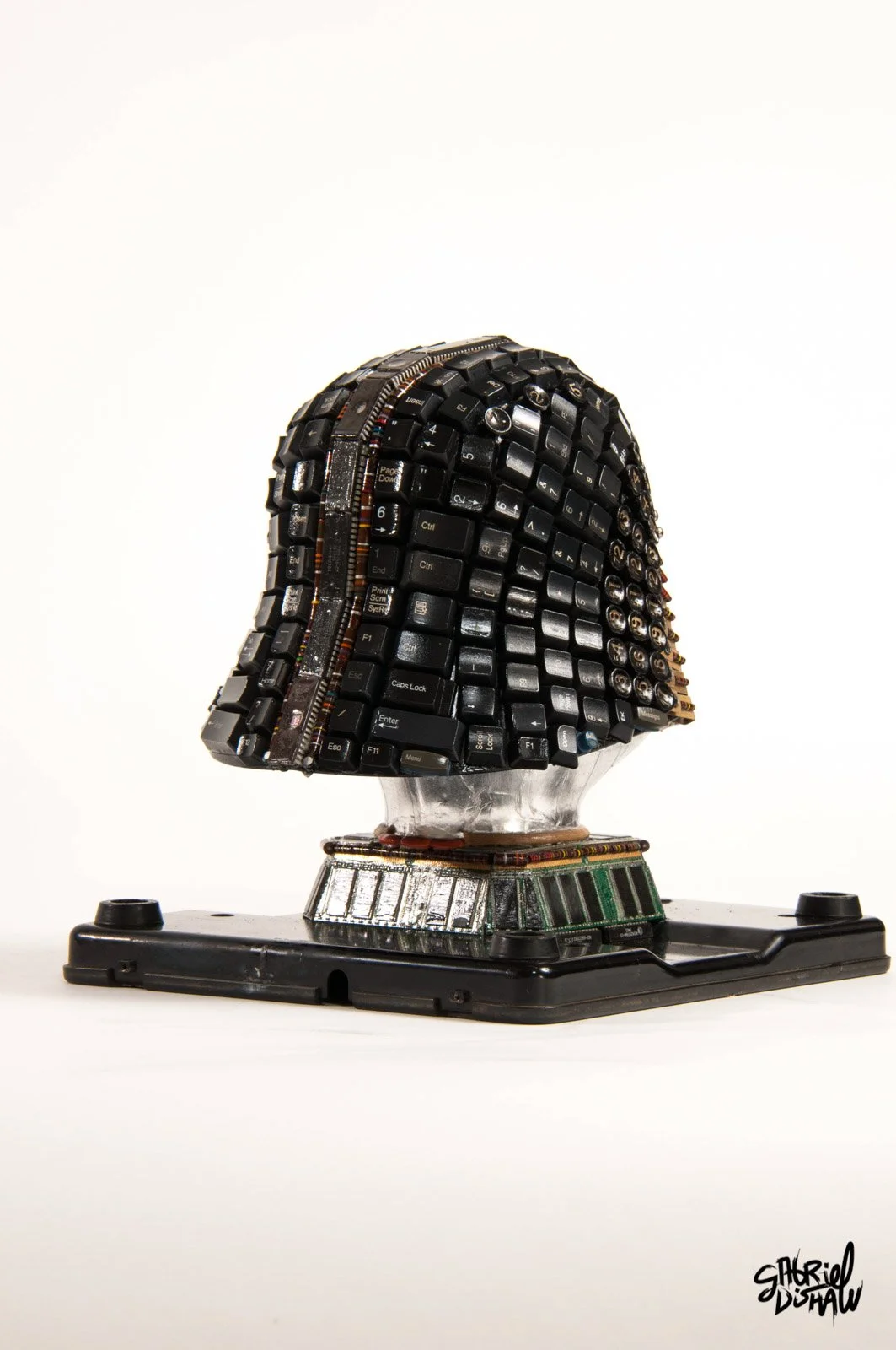 Gabriel-Dishaw-darth-vader-upcycled-mashup-darth-vader-star-wars-art-ewaste-upcycled-helmet-art-06.jpg