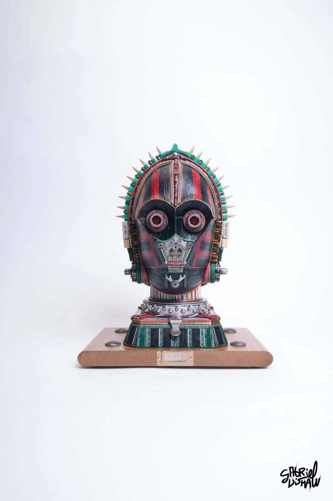 Gabriel-Dishaw-c3po-pygmy-mashup-droids-star-wars-luxury-art-ewaste-upcycled-sculpture-art-05.jpg