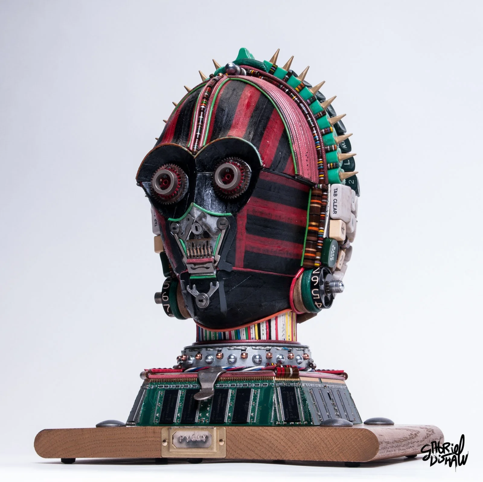 Gabriel-Dishaw-c3po-pygmy-mashup-droids-star-wars-luxury-art-ewaste-upcycled-sculpture-art-11.jpg