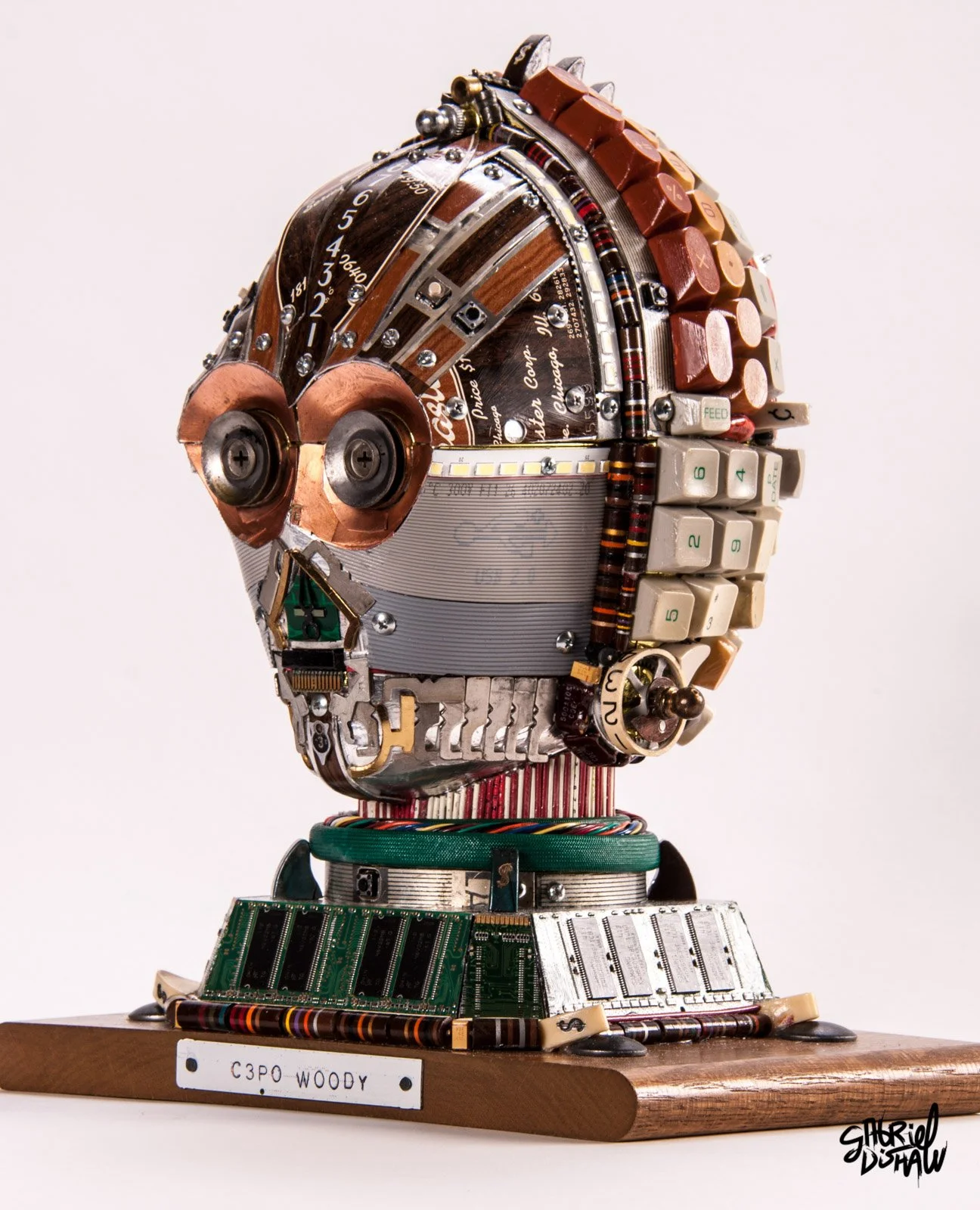 Gabriel-Dishaw-c3po-woody-mashup-droids-star-wars-luxury-art-ewaste-upcycled-sculpture-art-04.jpg
