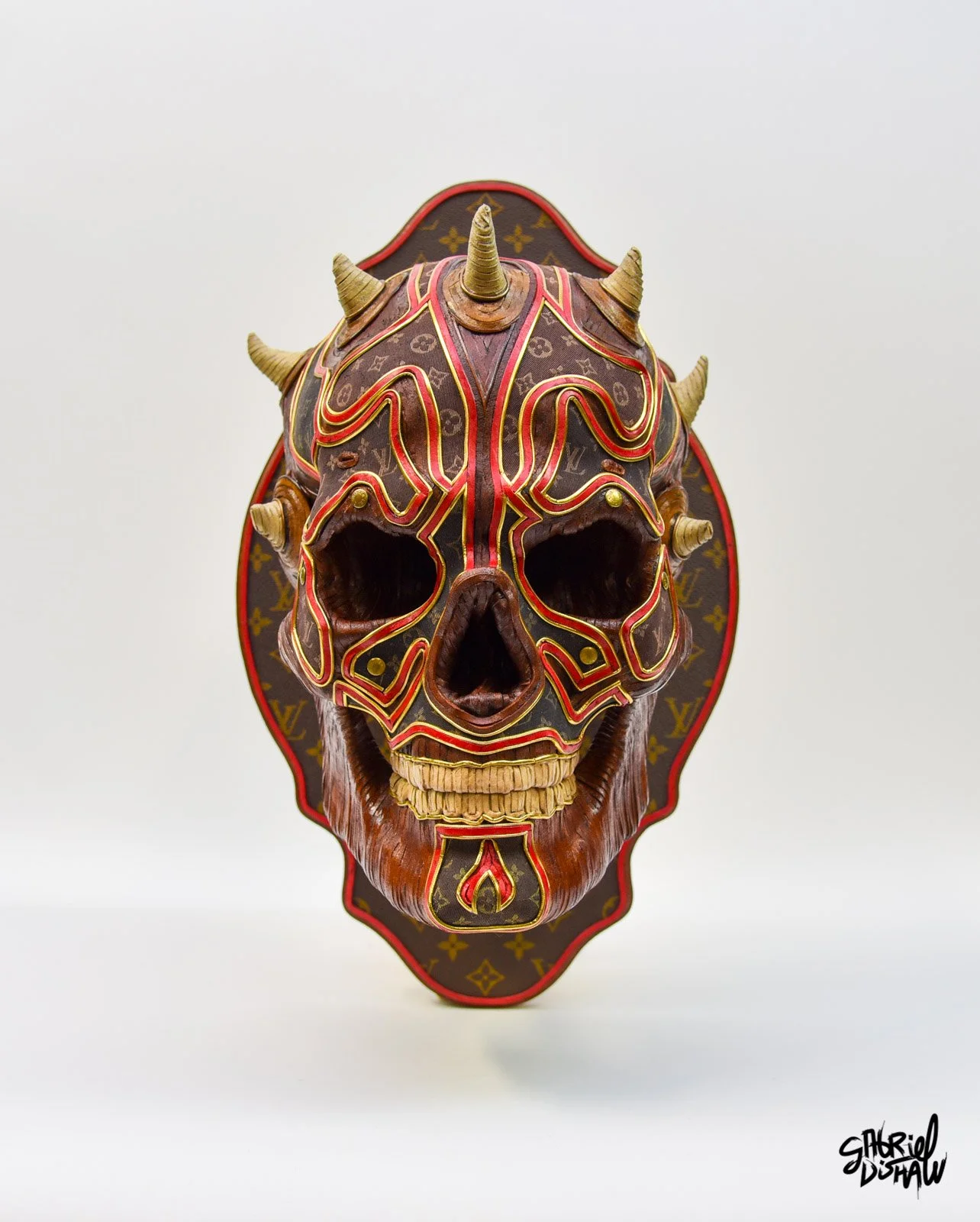 Gabriel-dishaw-house-of-maul-skull-upcycled-art-luxury-4.jpg