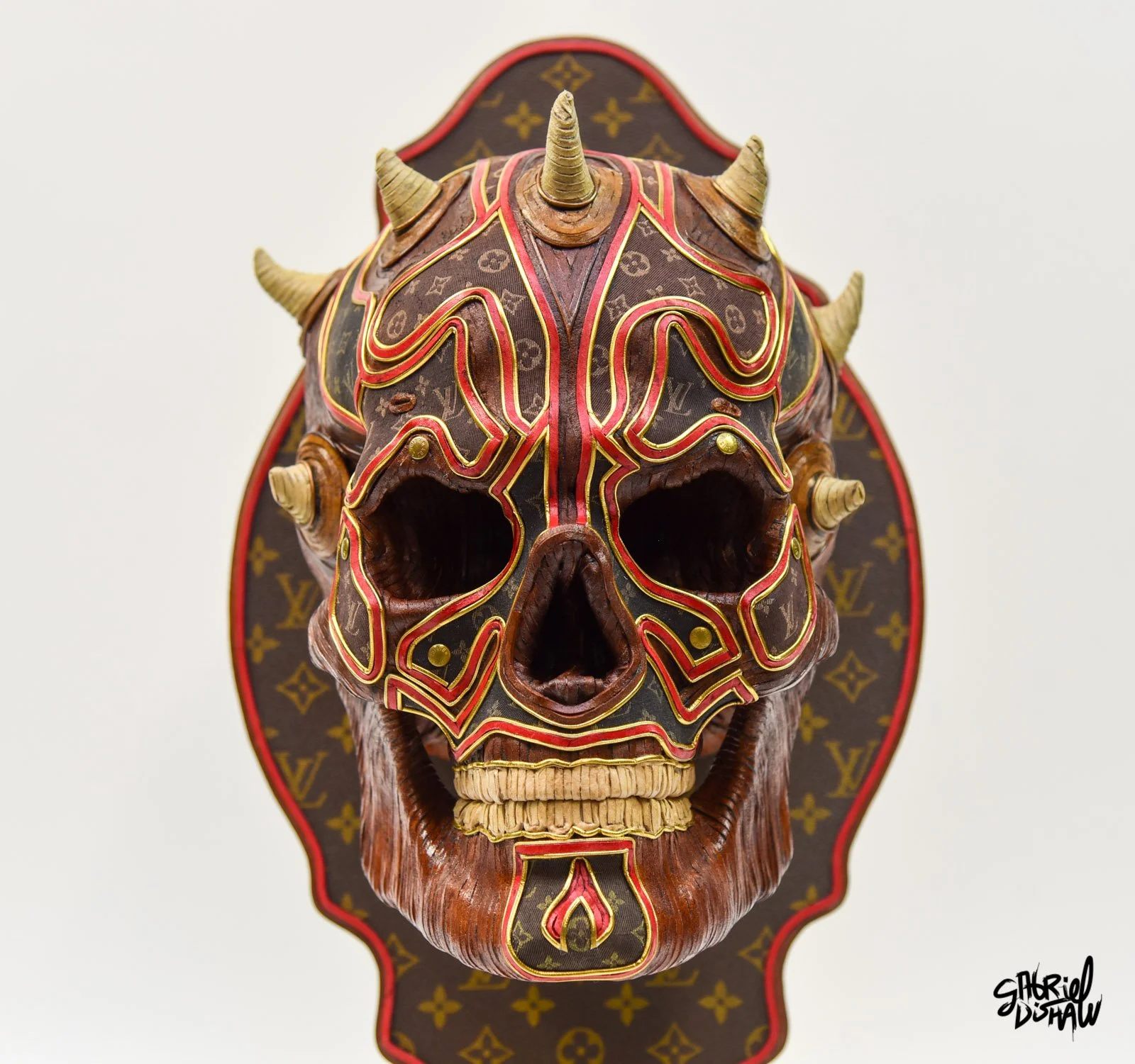 Gabriel-dishaw-house-of-maul-skull-upcycled-art-luxury-6.jpg