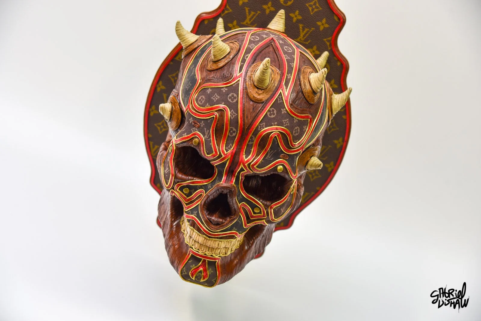 Gabriel-dishaw-house-of-maul-skull-upcycled-art-luxury-8.jpg
