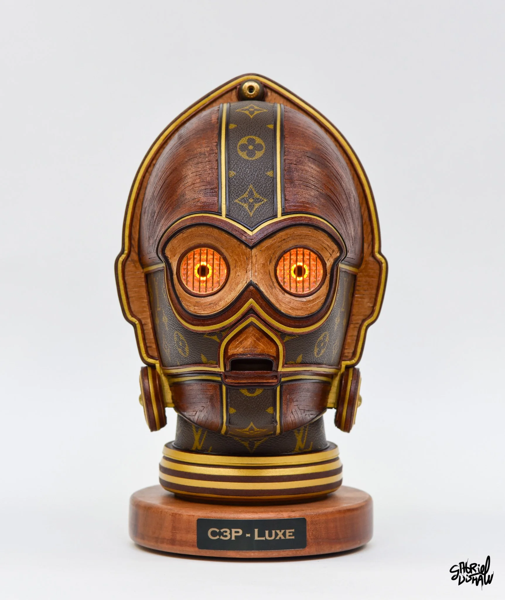 Droid Series Gallery — Gabriel Dishaw