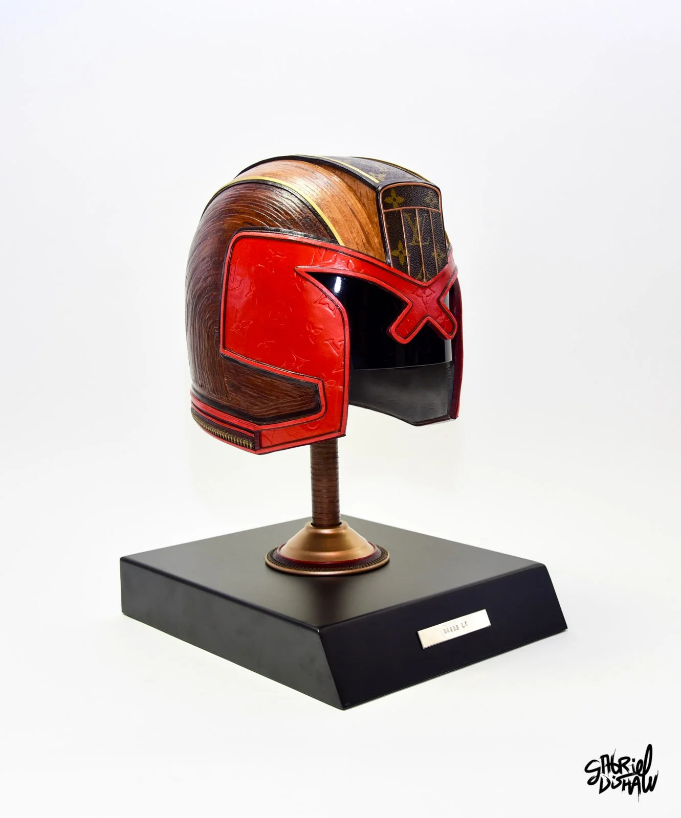 Gabriel-Dishaw-dredd-lv-judge-dredd-upcycled-luxury-comic-series--04.jpg