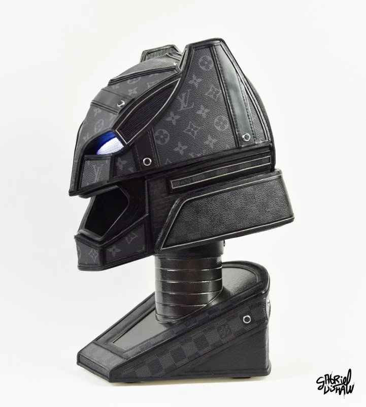 Gabriel-Dishaw-gotham-couture-batman-dark-knight-art-upcycled-sculpture--12.jpg