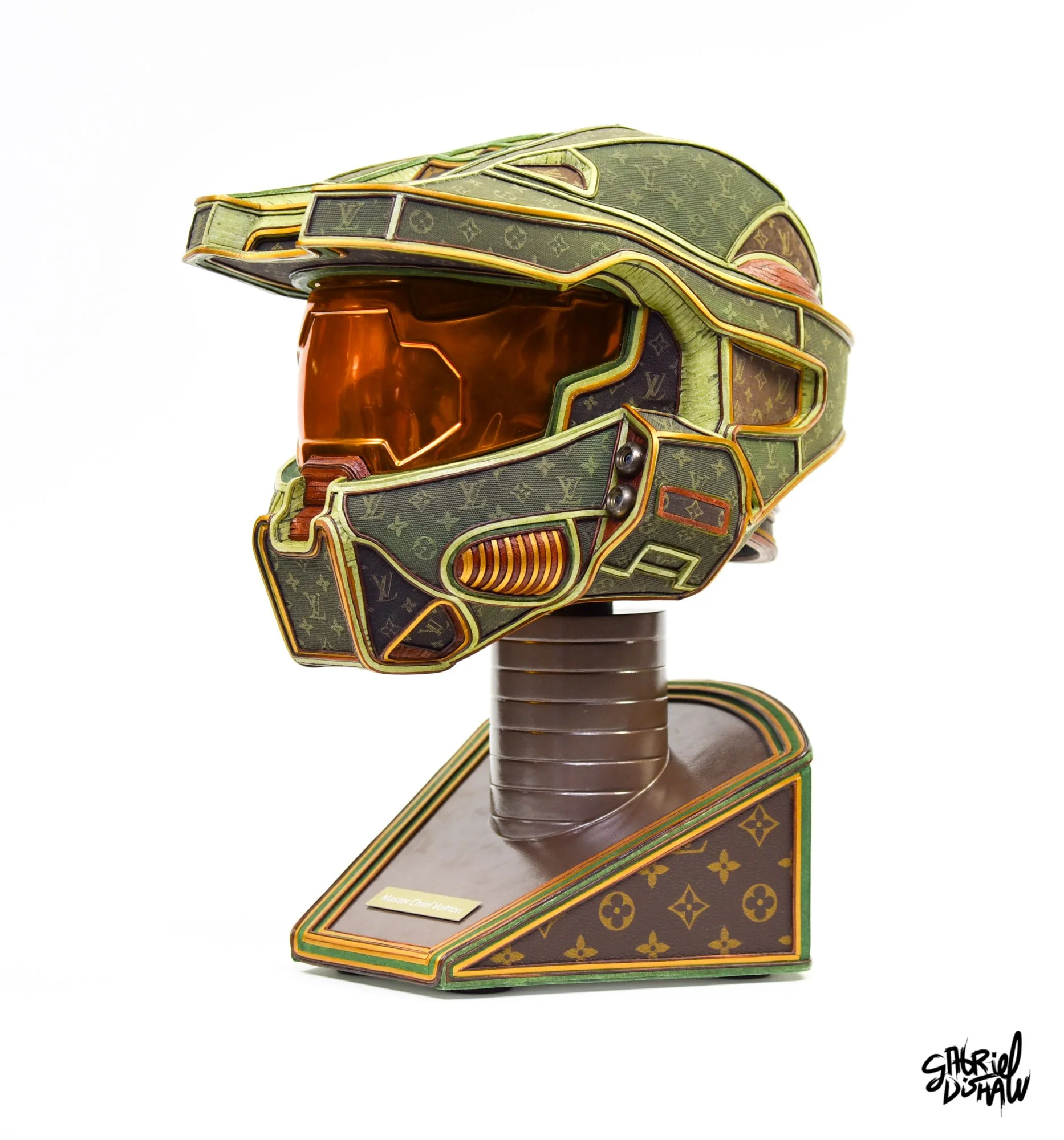 Gabriel-dishaw-master-chief-vuitton-luxe-halo-helmet-luxury-art-upcycled-cosplay-32.jpg