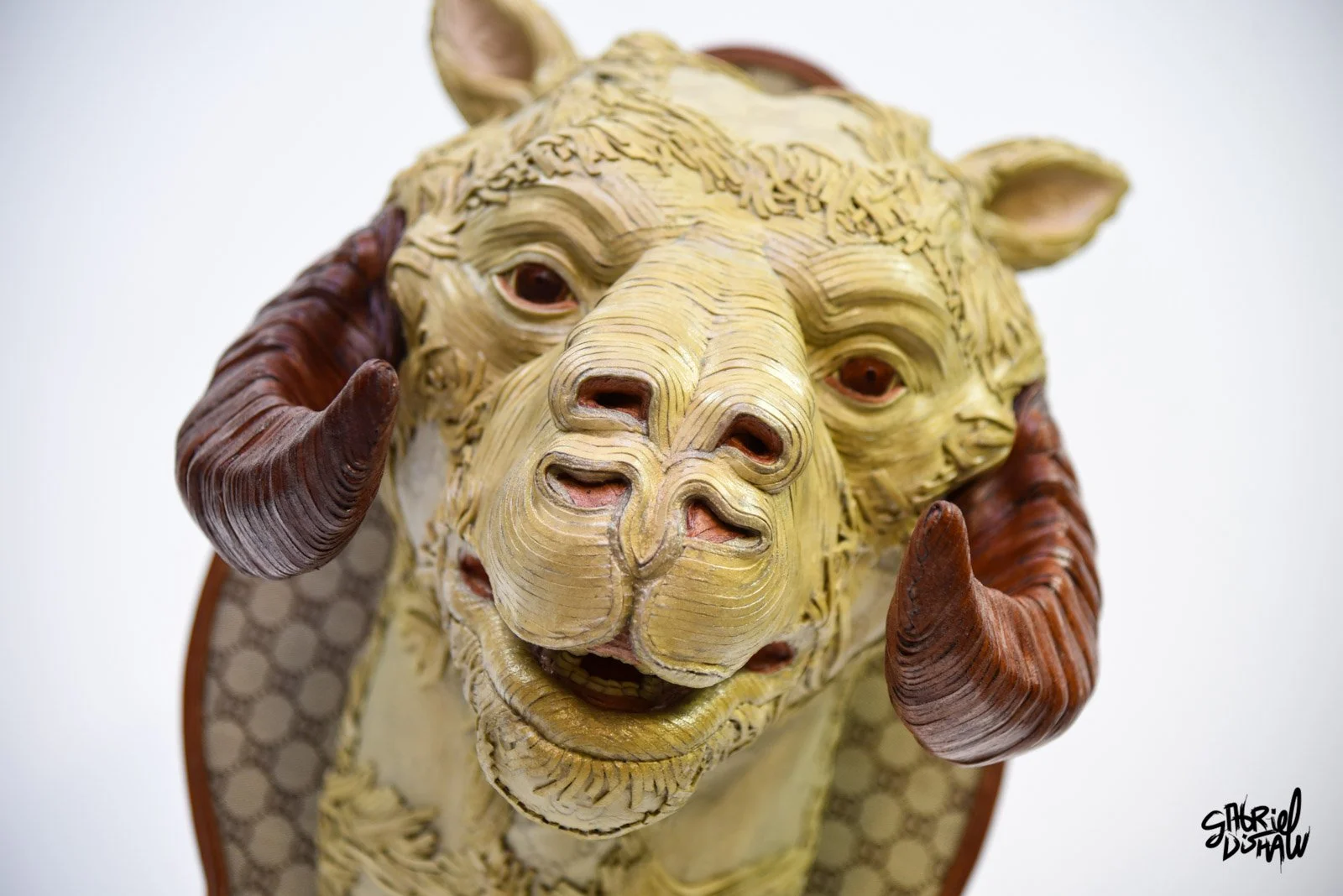 Gabriel-dishaw-tauntucci-tauntaun-star-wars-art-luxury-sculpture-hoth-upcycled-30.jpg