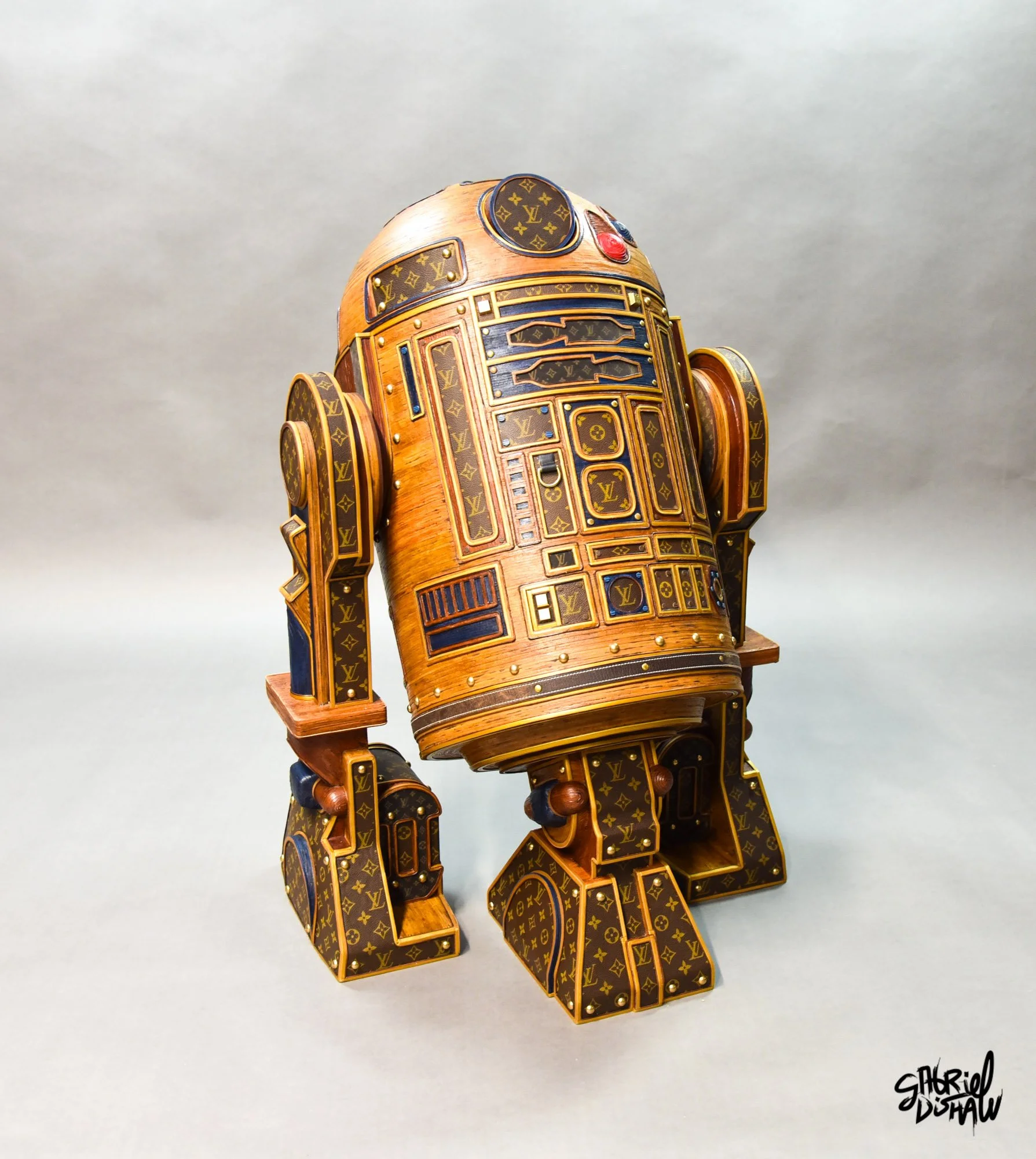 Gabriel-dishaw-r2-deluxe-r2d2-star-wars-luxury-art-droid-upcycled-57.jpg