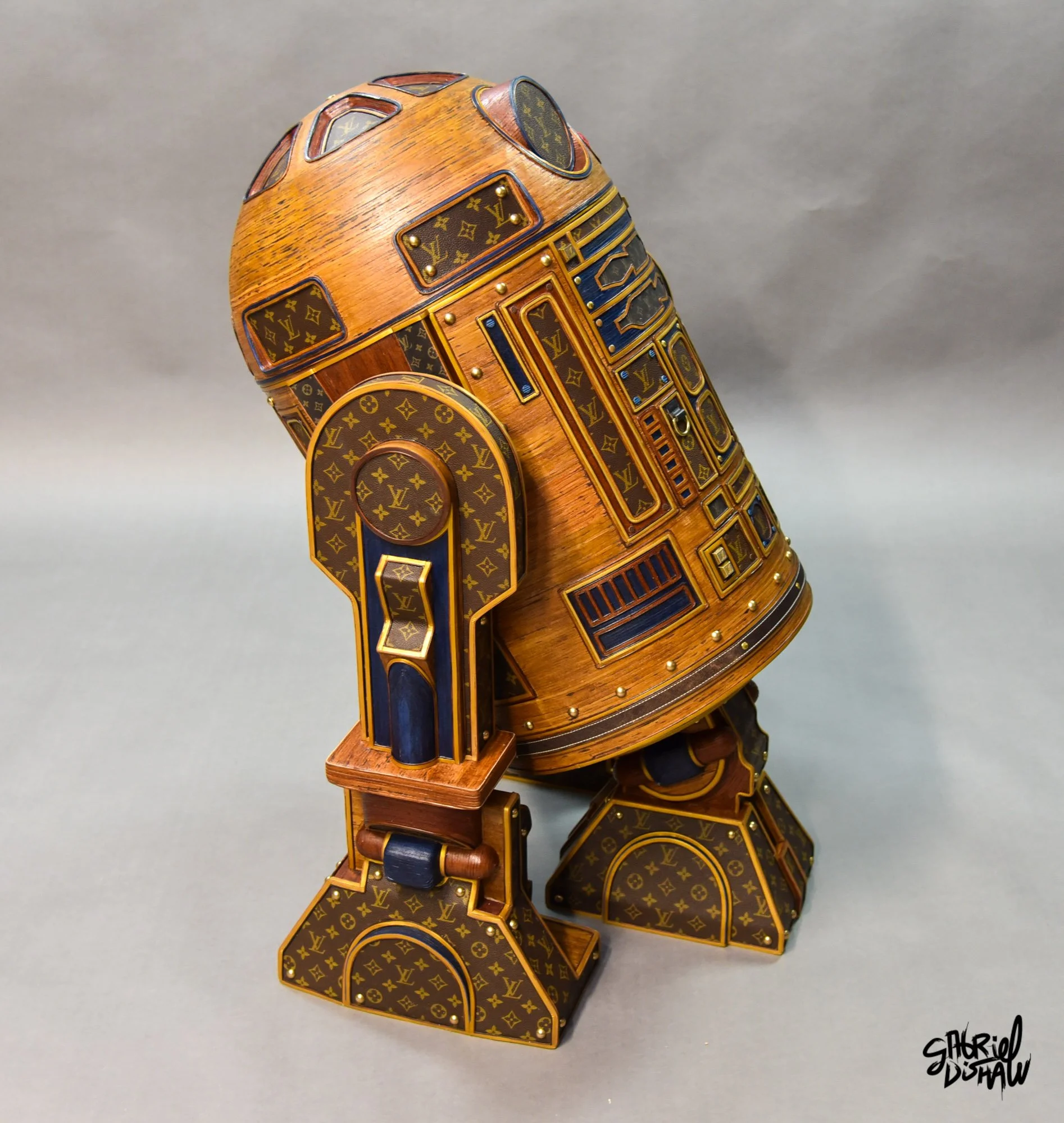 Gabriel-dishaw-r2-deluxe-r2d2-star-wars-luxury-art-droid-upcycled-36.jpg