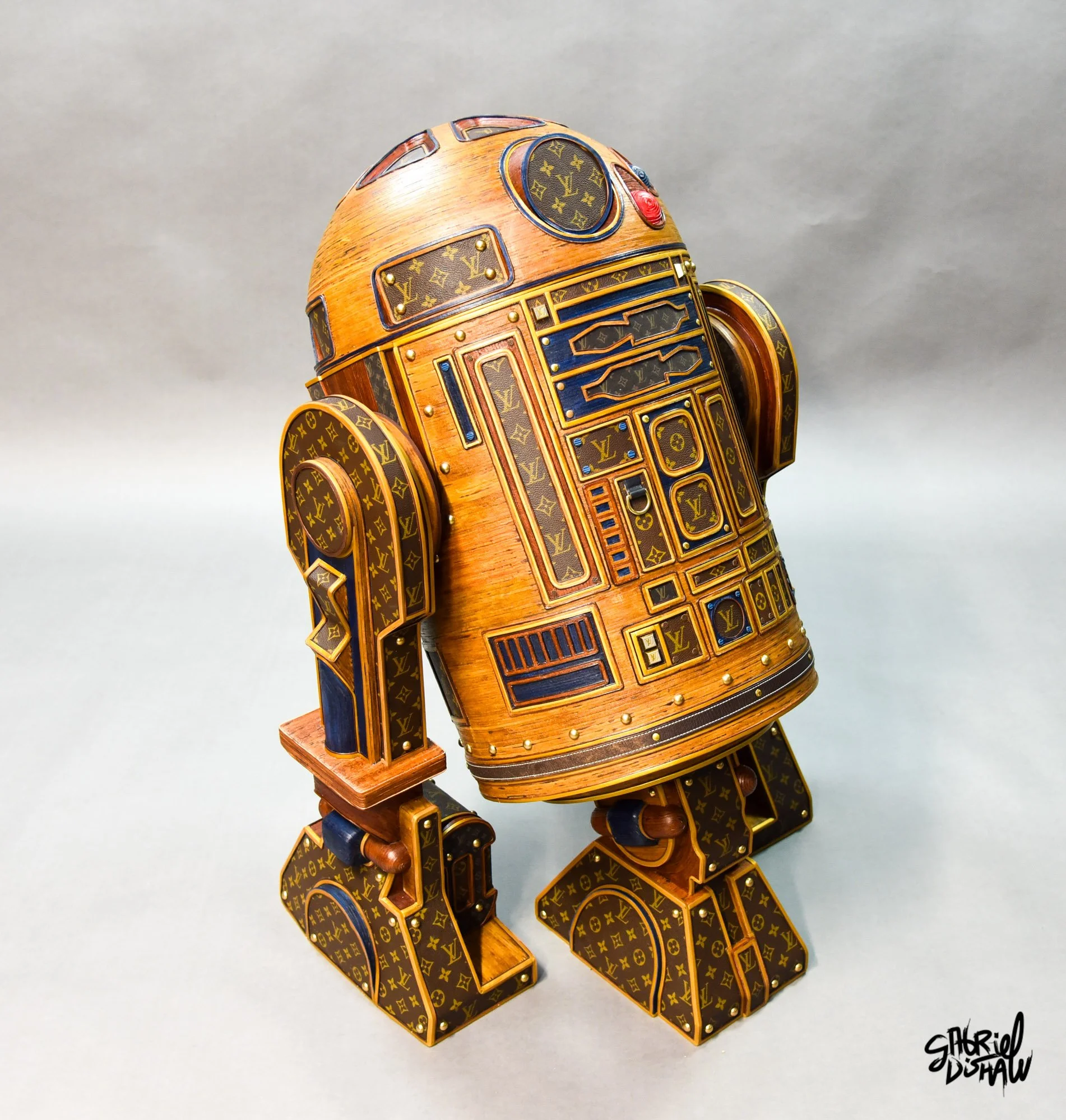 Gabriel-dishaw-r2-deluxe-r2d2-star-wars-luxury-art-droid-upcycled-41.jpg