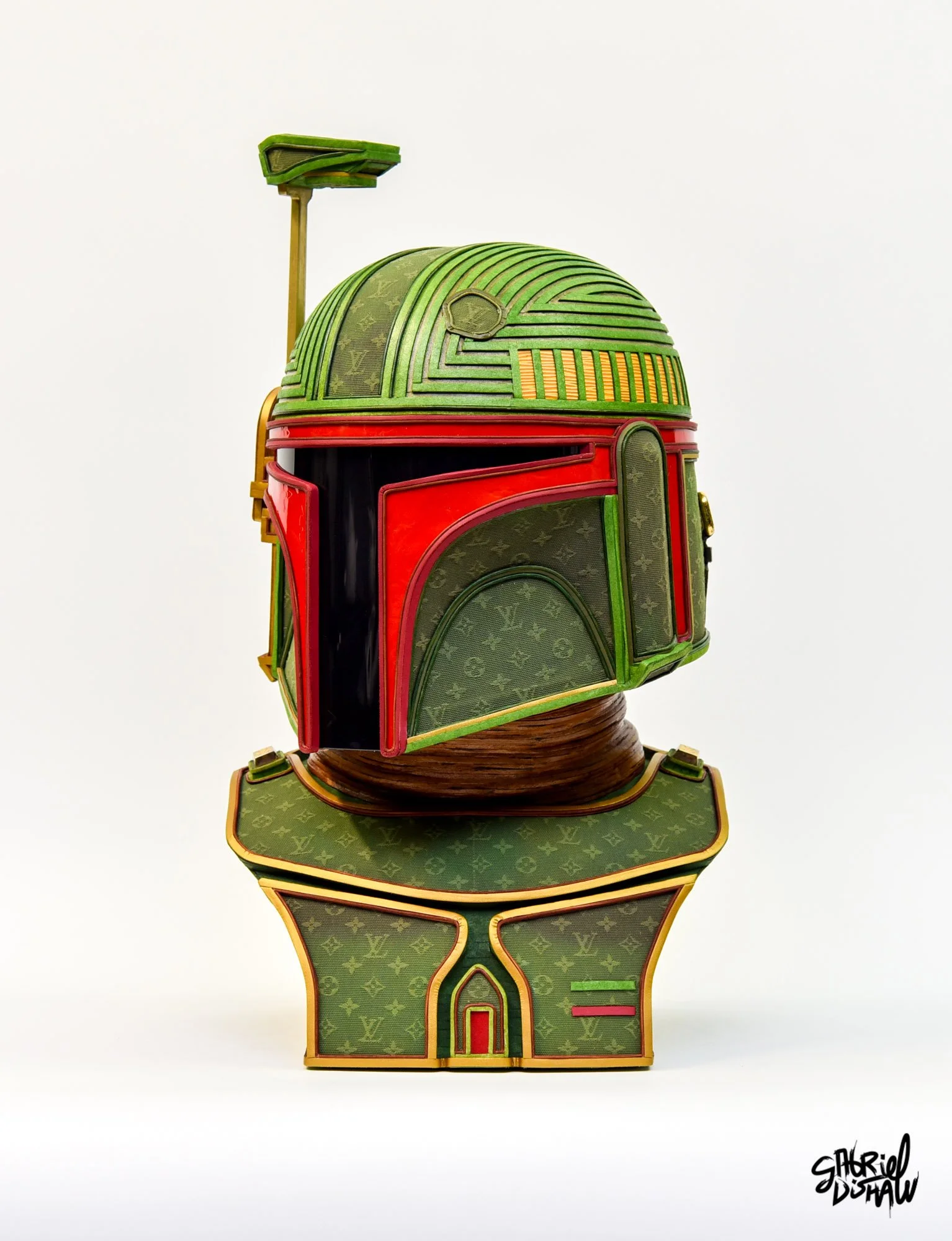 Gabriel-dishaw-luxe-fett-boba-fett-luxury-star-wars-upcycled-cosplay-helmet-2.jpg