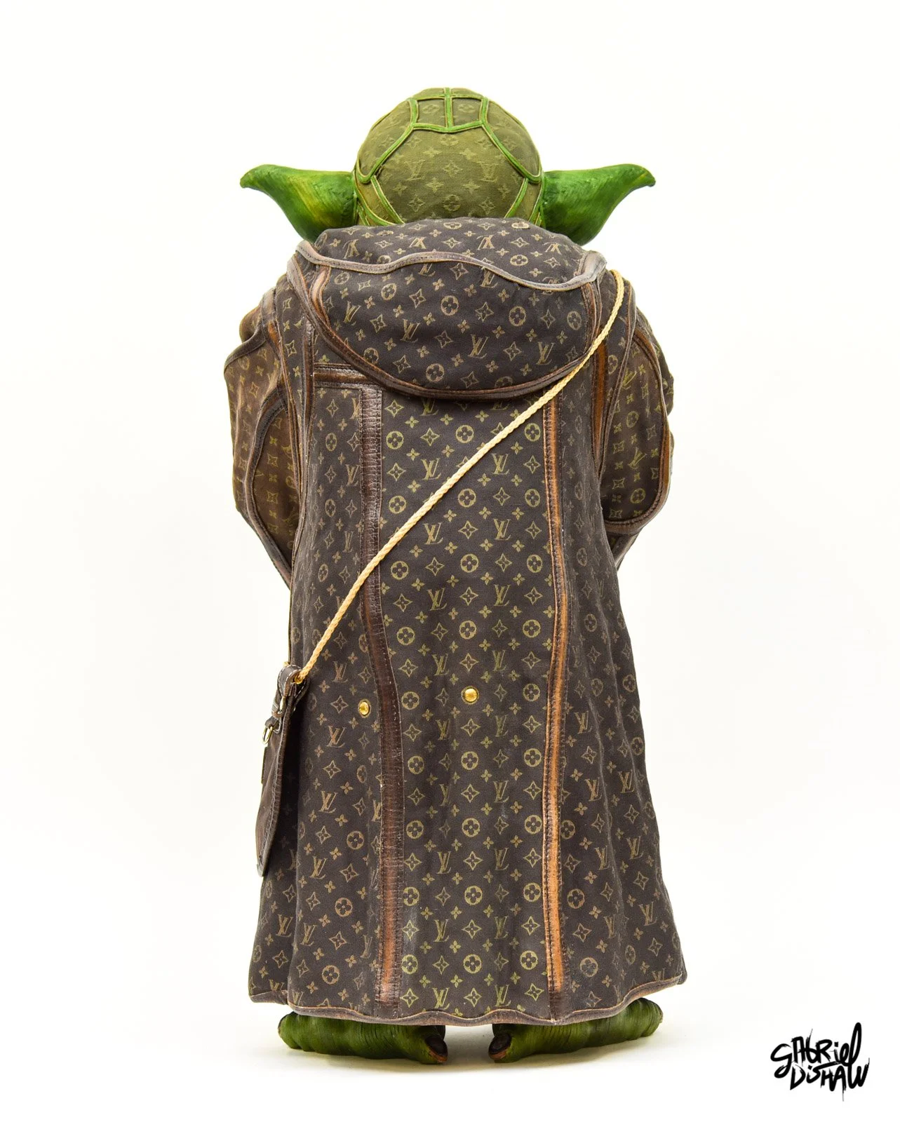 Gabriel-Dishaw-Master-Yoda-Luxe-two-yoda-star-wars-sculpture-luxury-art-upcycled-03.jpg