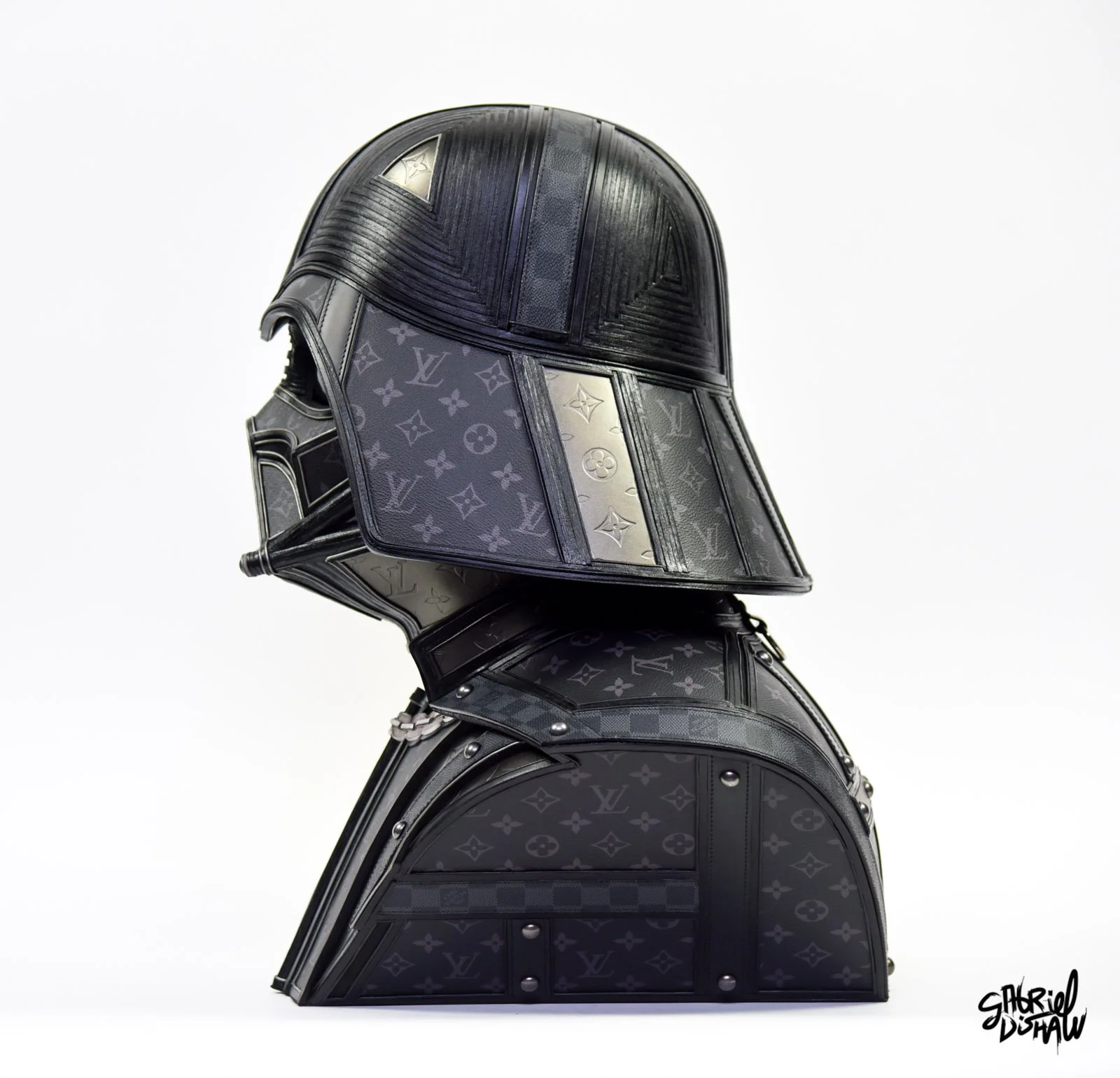 Gabriel-Dishaw-dark-side-couture-shadow-of-the-empire-darth-vader-star-wars-sculpture--16.jpg