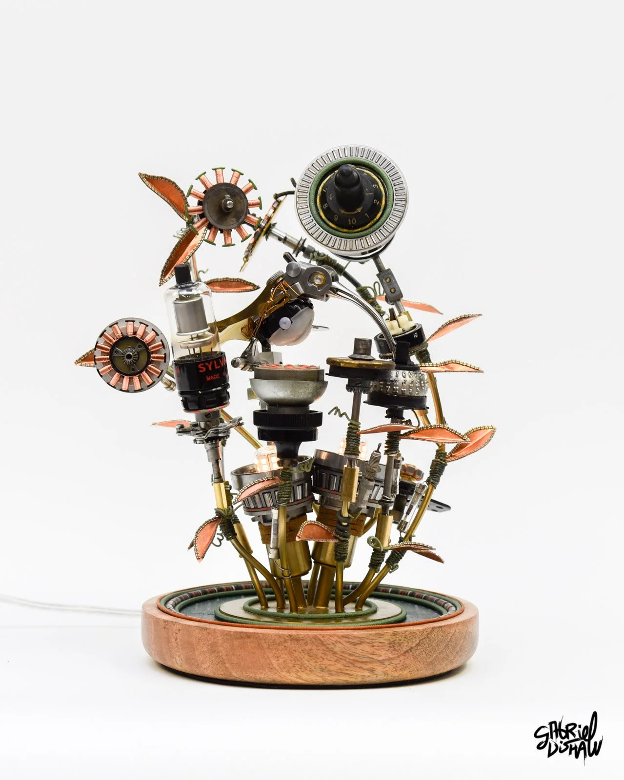 Circuit-garden-flower-upcycled-art-recycled-art-robot-humming-bird-28.jpg